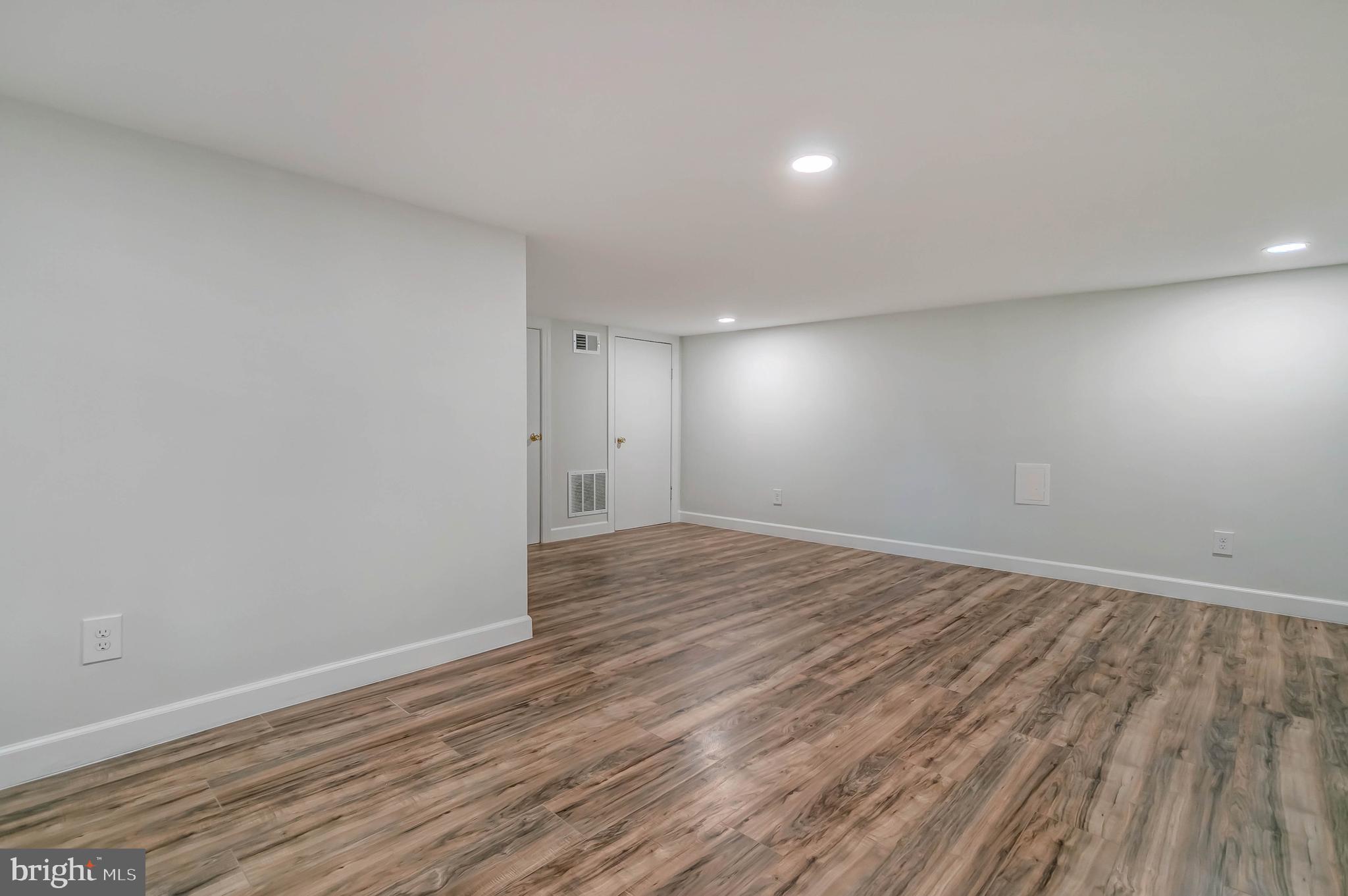 INDIAN SPRING PARK - Residential