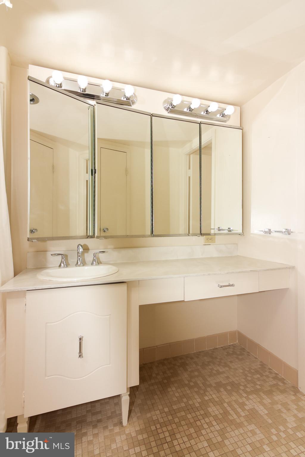 THE FORUM - Residential Lease