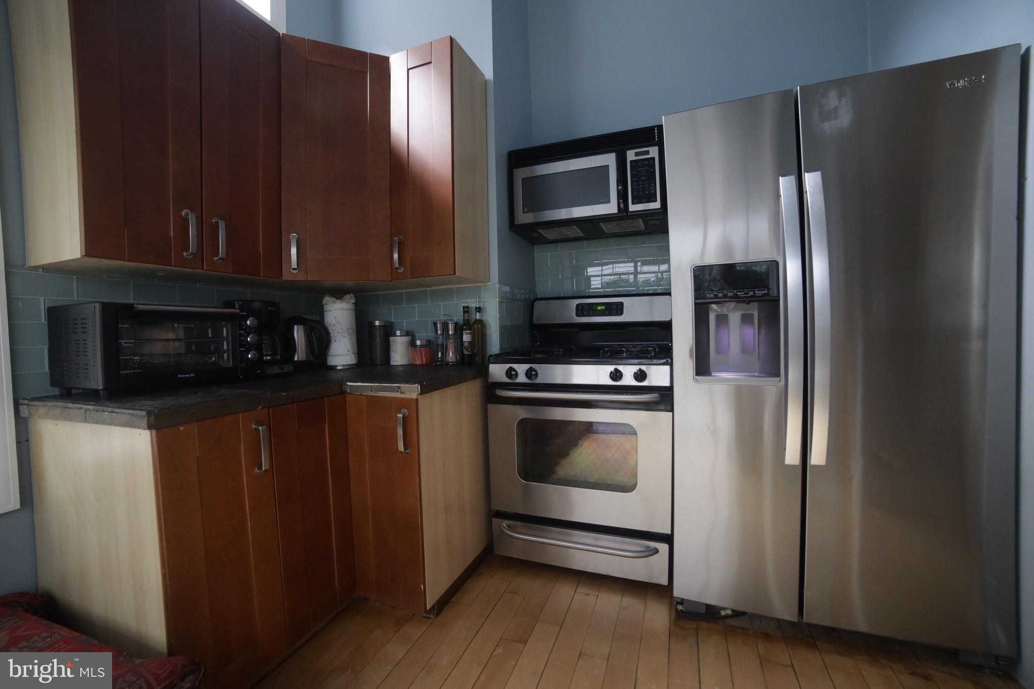 POPLAR - Residential Lease