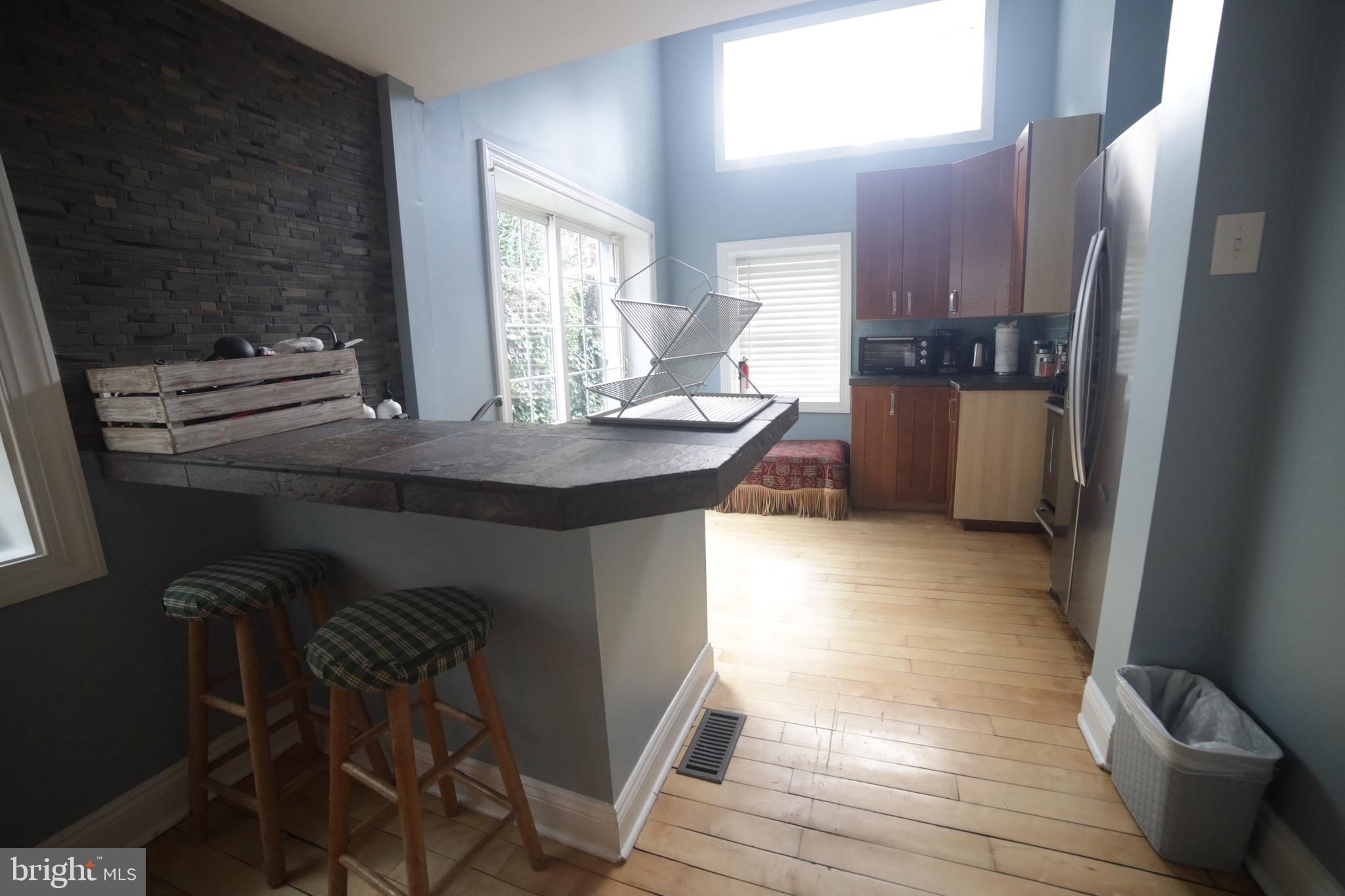 POPLAR - Residential Lease