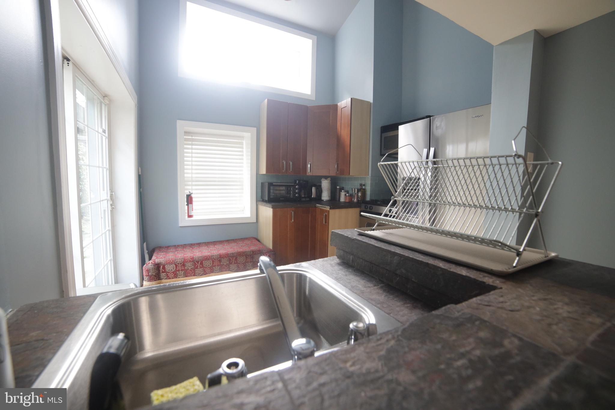 POPLAR - Residential Lease