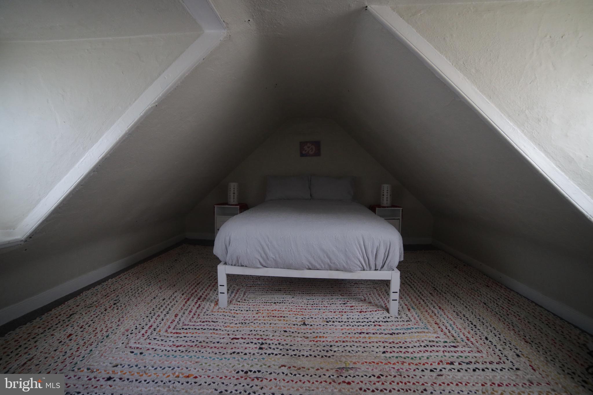 POPLAR - Residential Lease