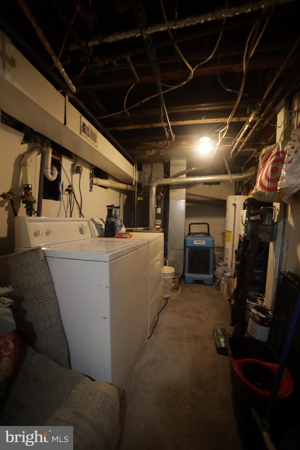 POPLAR - Residential Lease