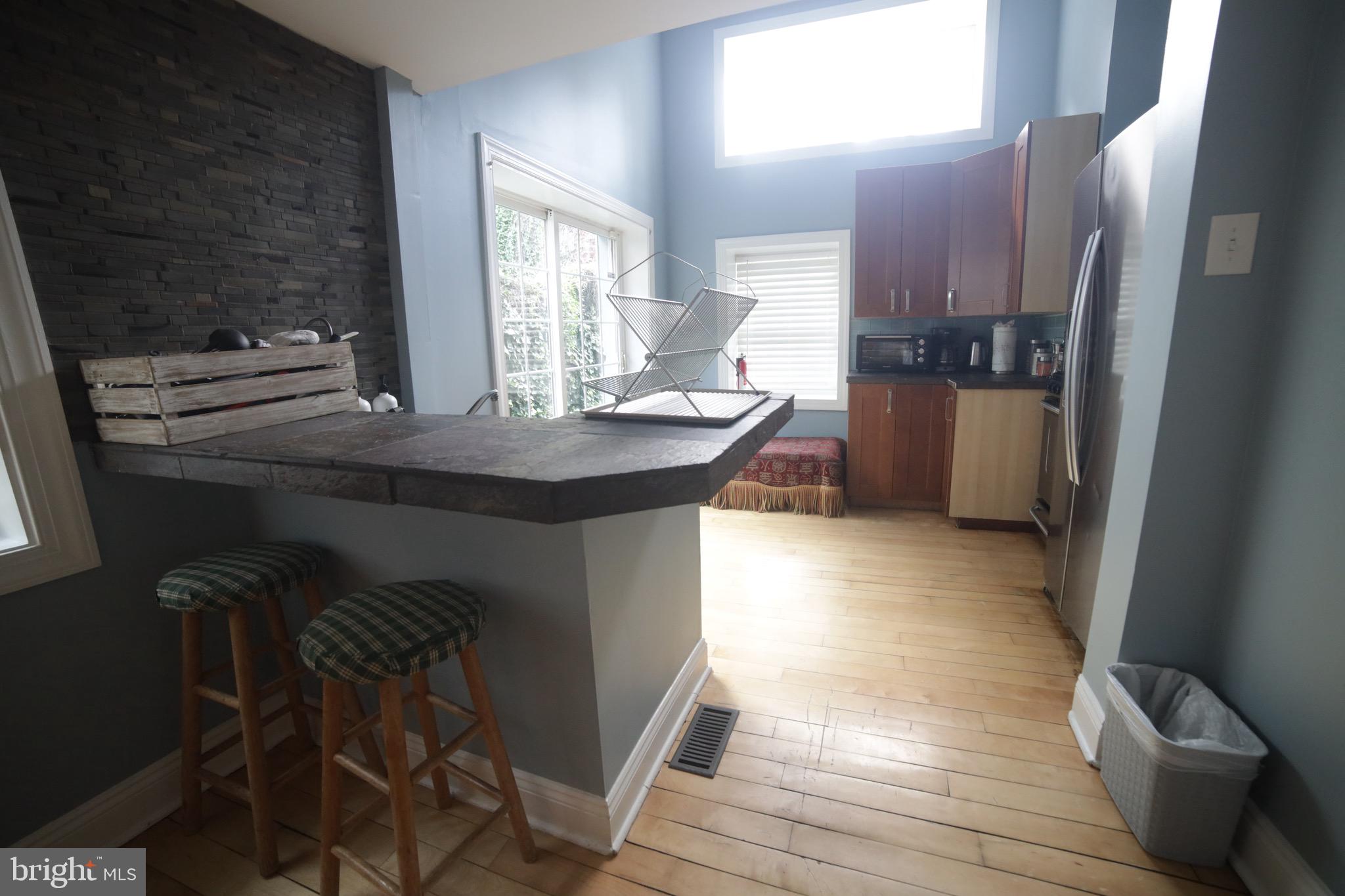 POPLAR - Residential Lease