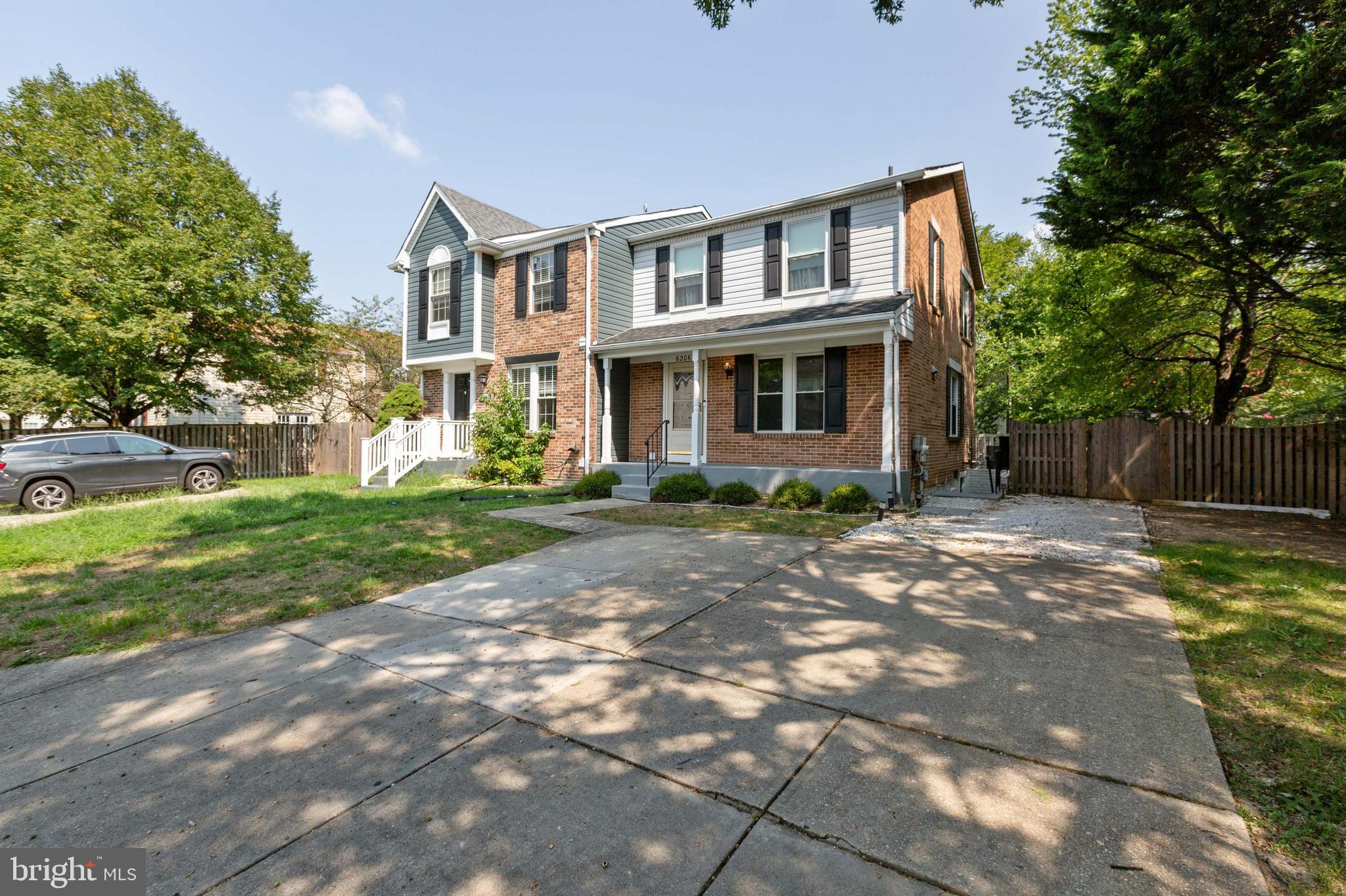 INDIAN CREEK VILLAGE - Residential