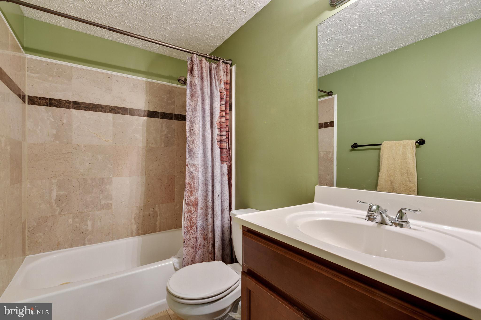 INDIAN CREEK VILLAGE - Residential