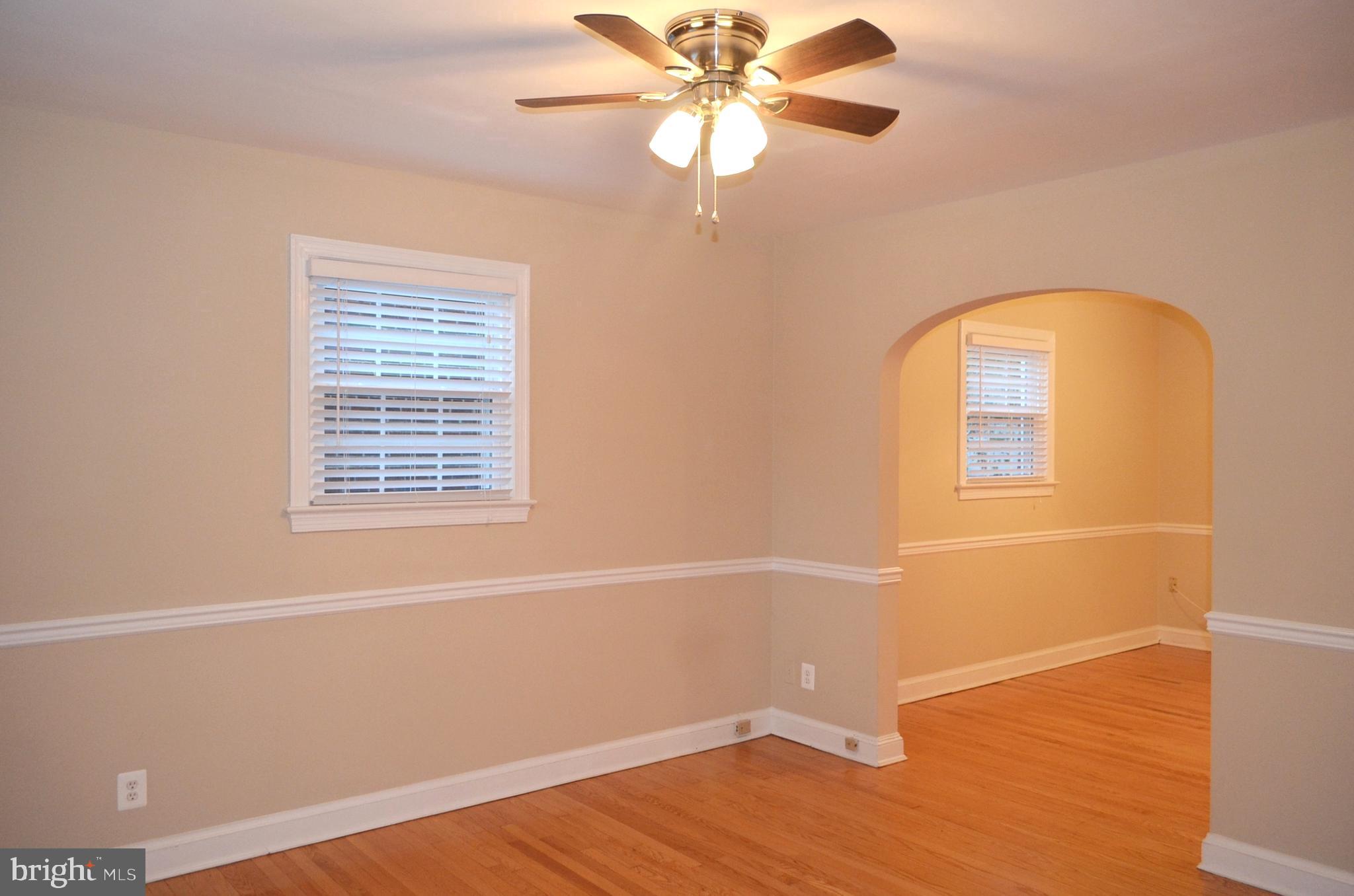 206 S COURTHOUSE ROAD