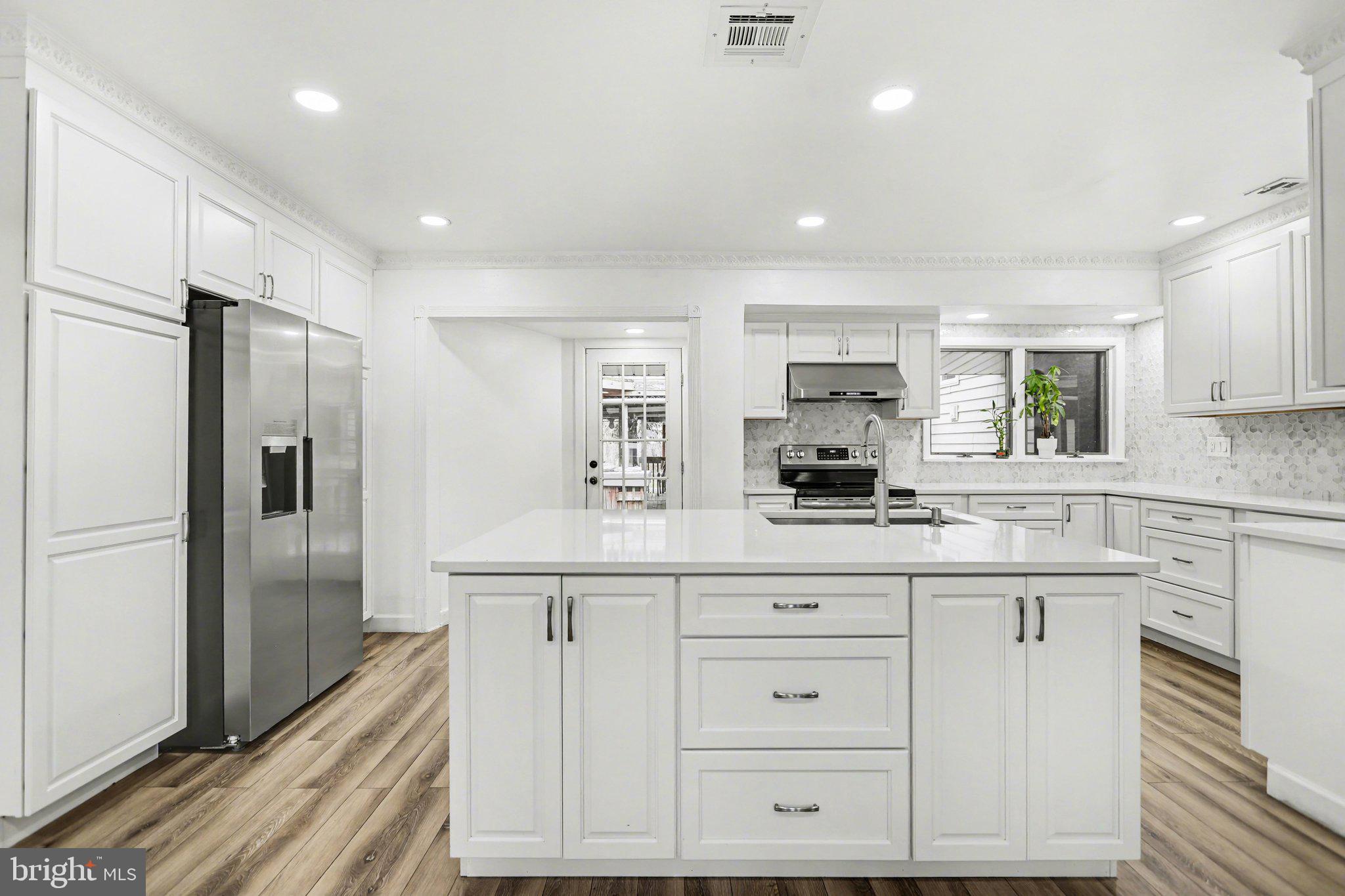 OAKWOOD PARK - Residential