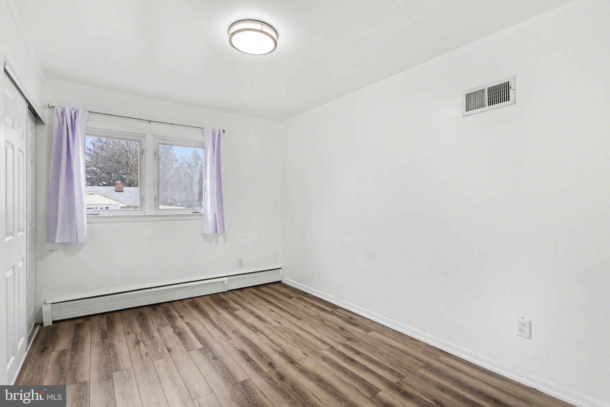 OAKWOOD PARK - Residential