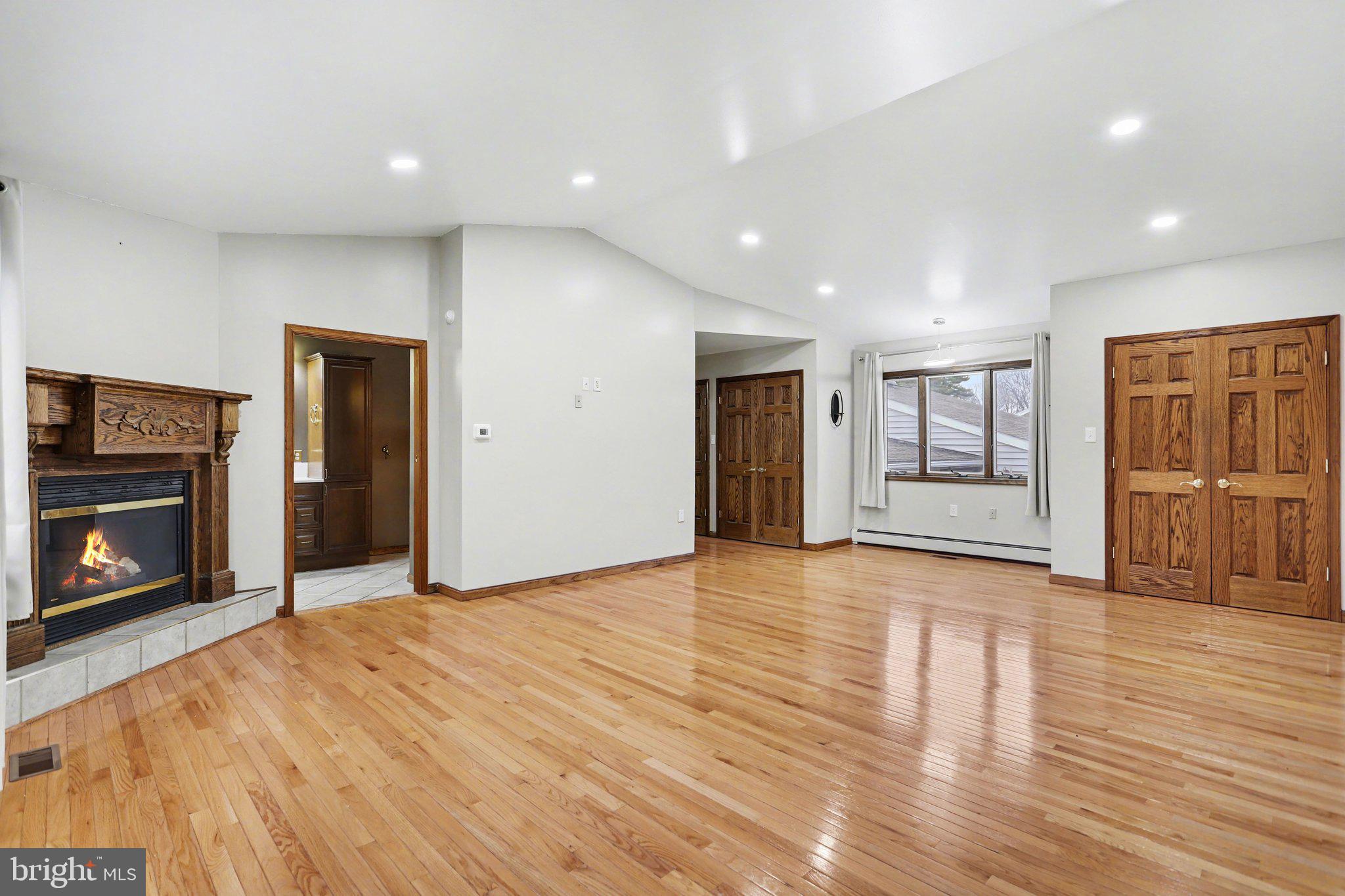 OAKWOOD PARK - Residential