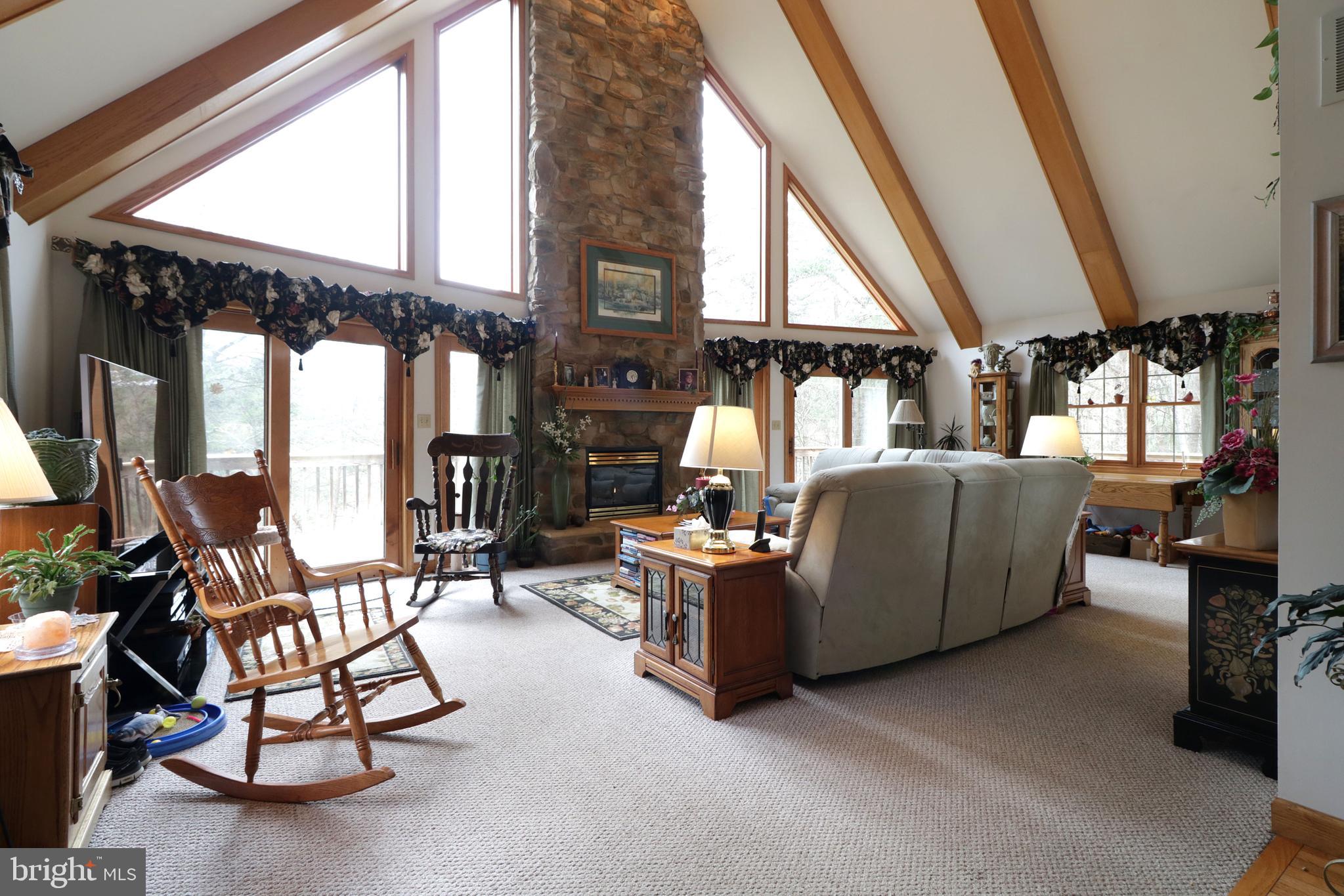 LAKELAND PINES - Residential