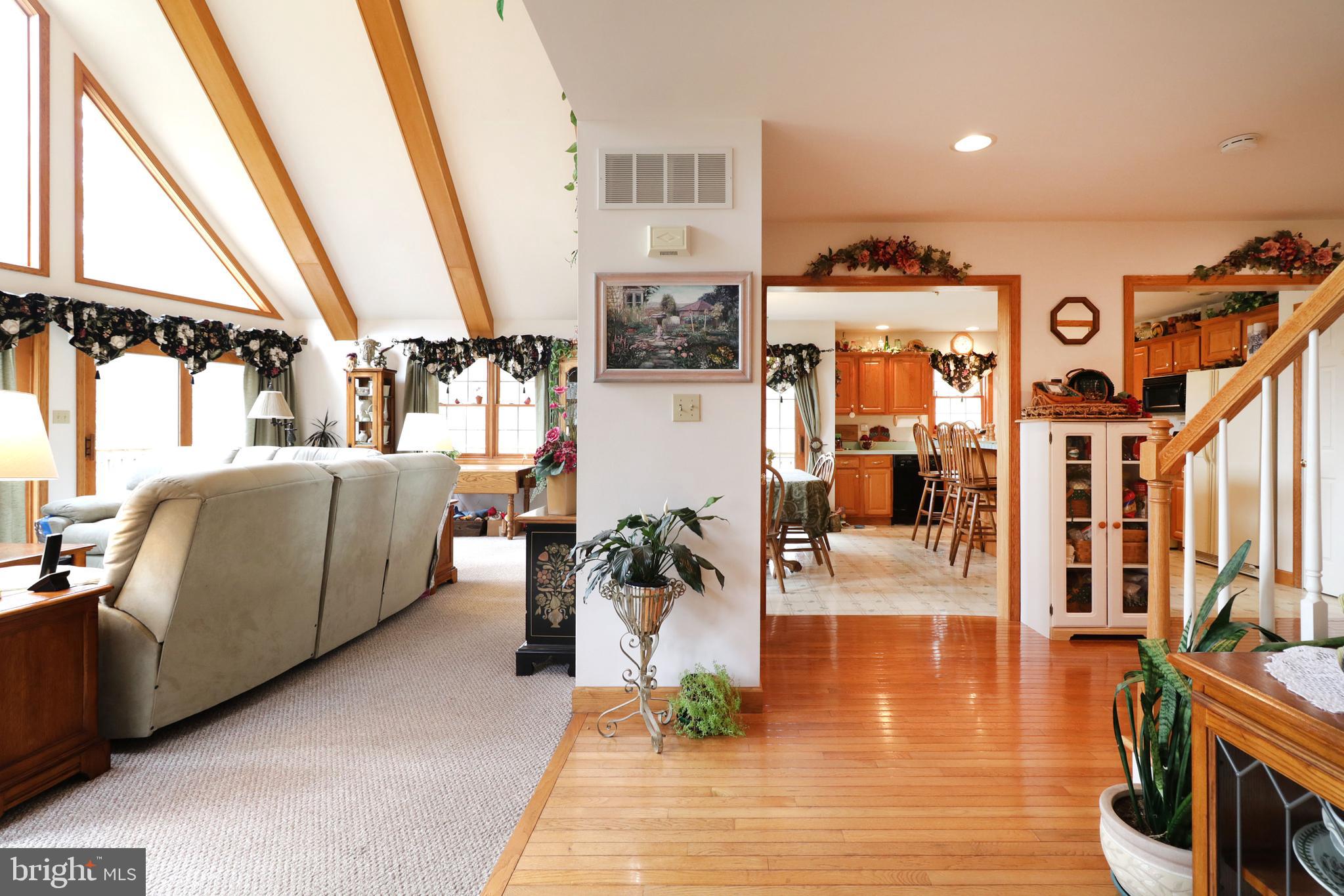 LAKELAND PINES - Residential