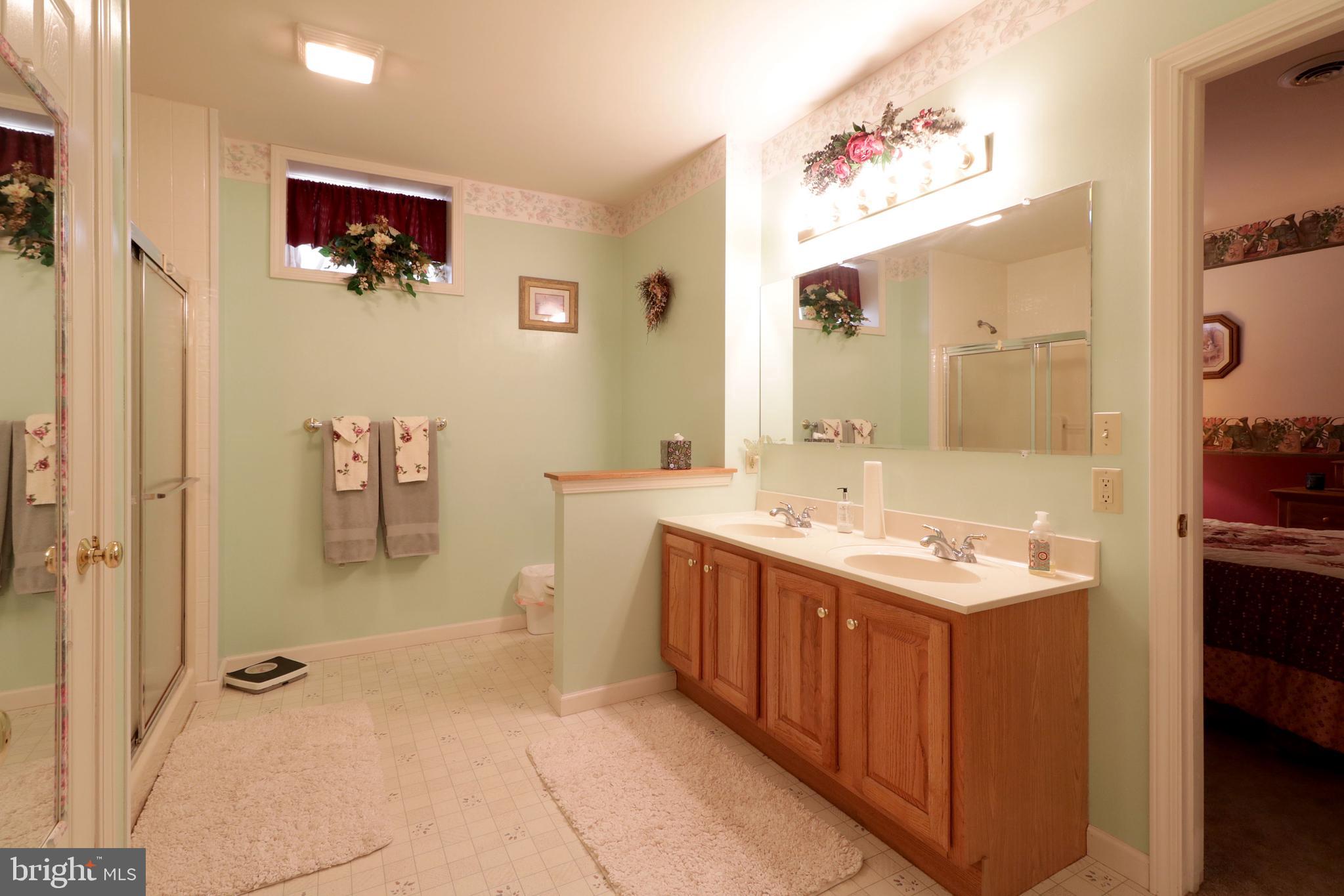 LAKELAND PINES - Residential