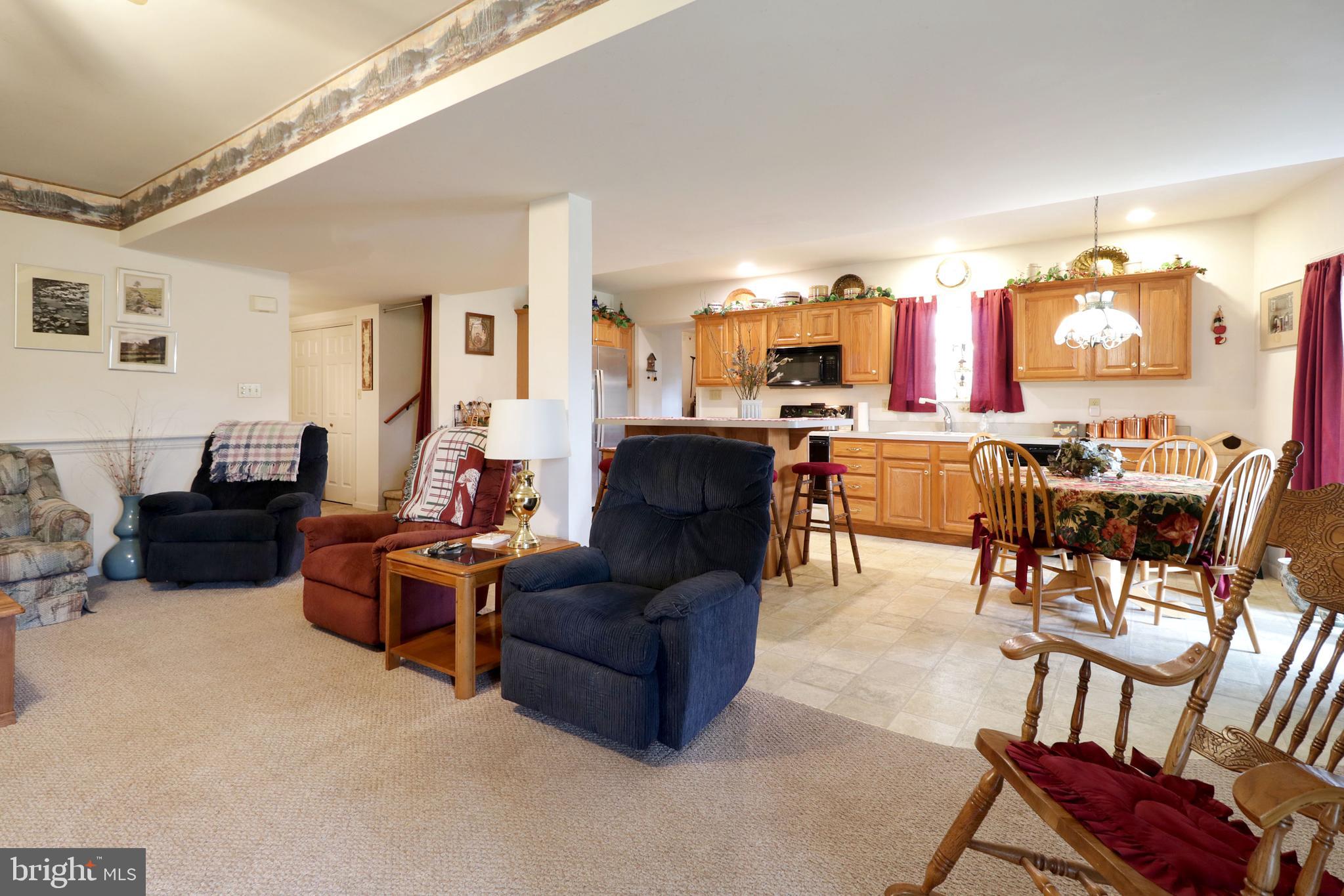 LAKELAND PINES - Residential