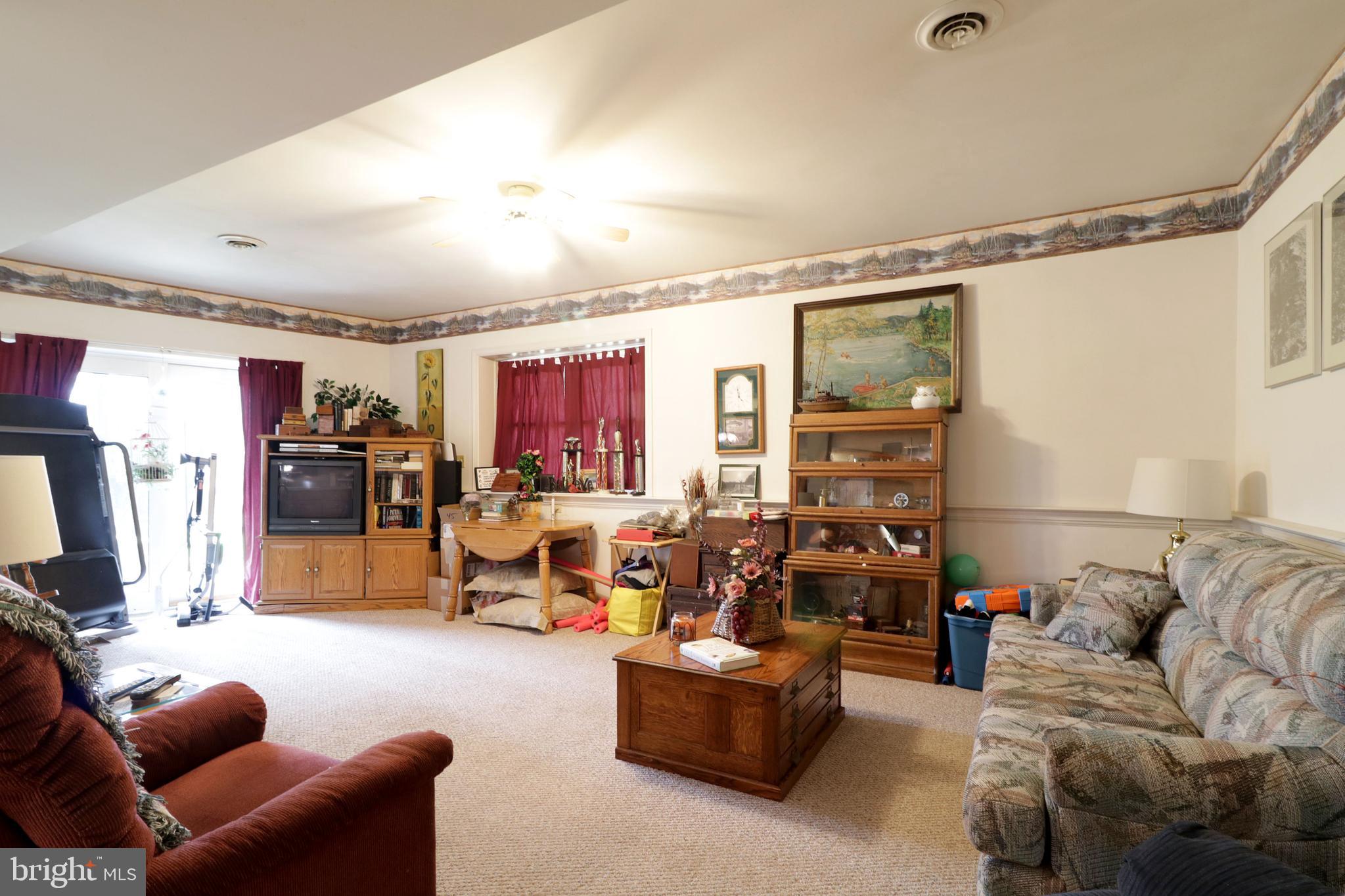 LAKELAND PINES - Residential