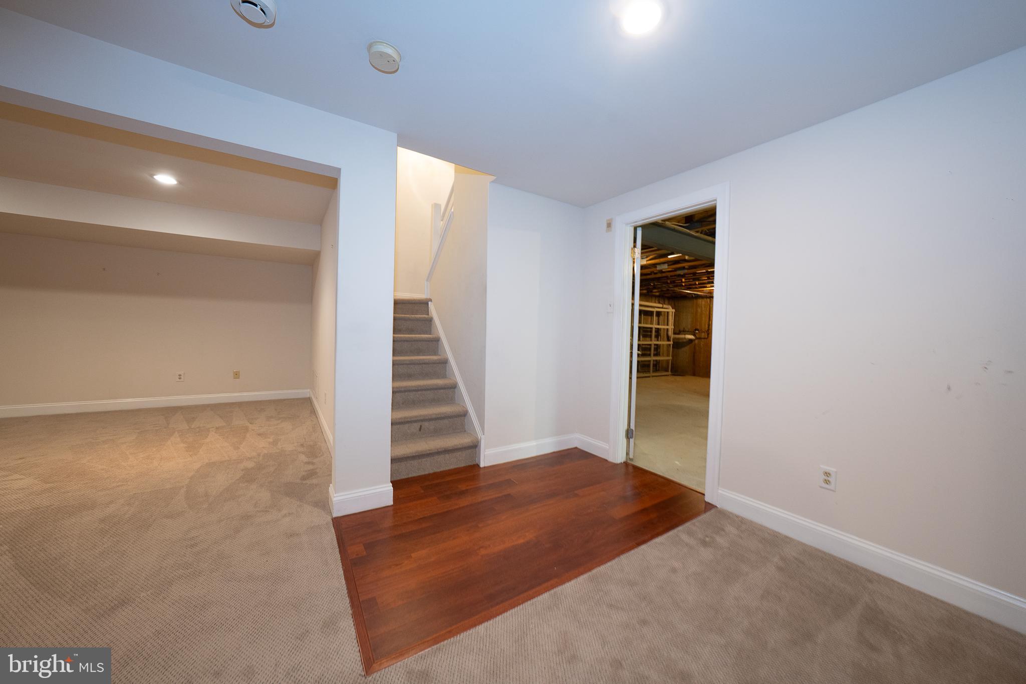 DAYLESFORD LAKE - Residential