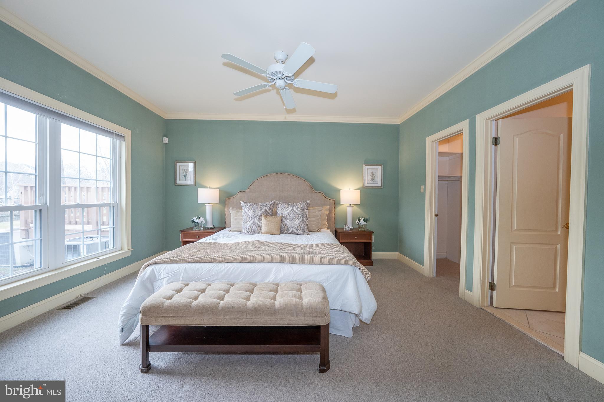 DAYLESFORD LAKE - Residential