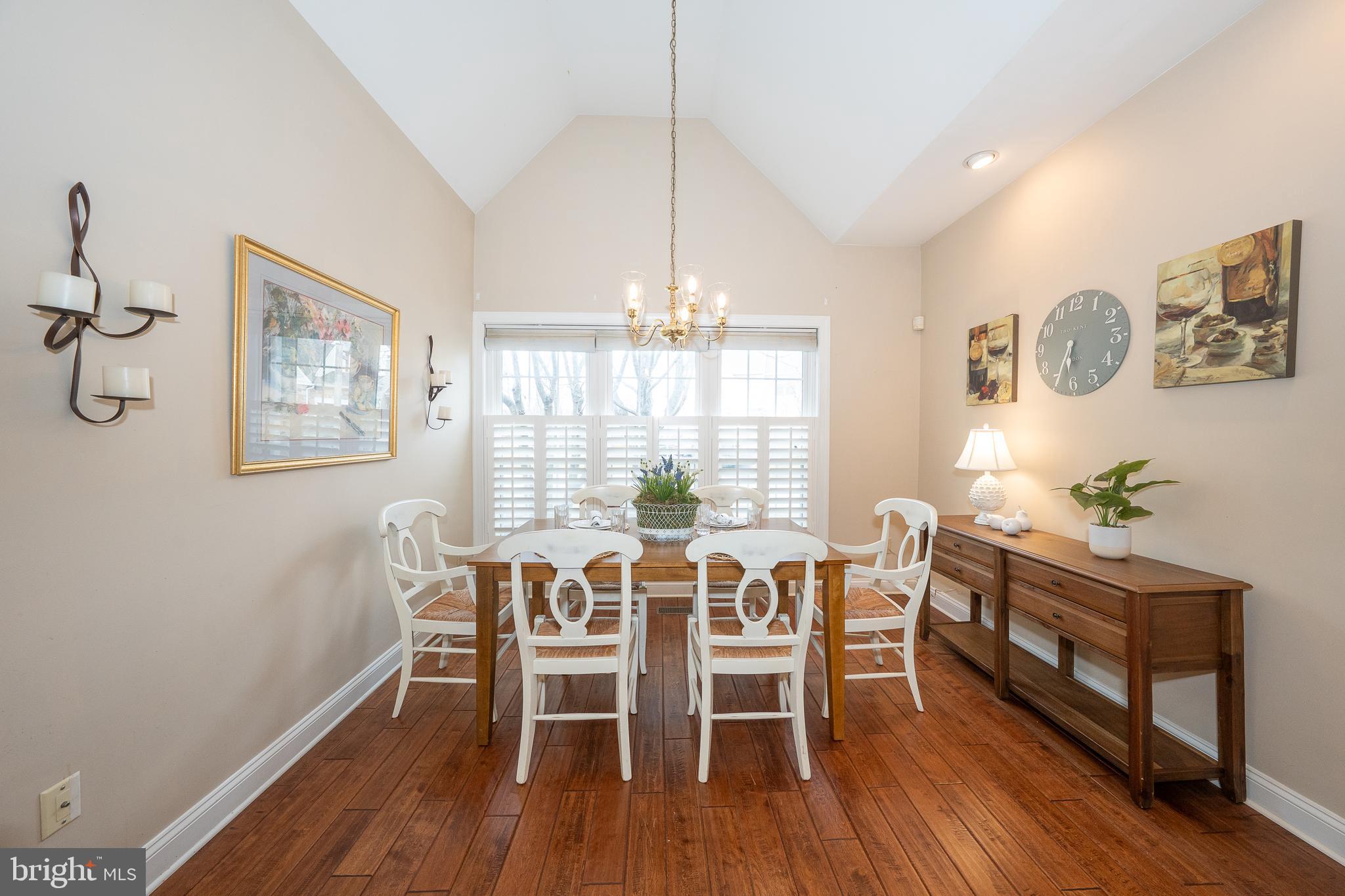 DAYLESFORD LAKE - Residential