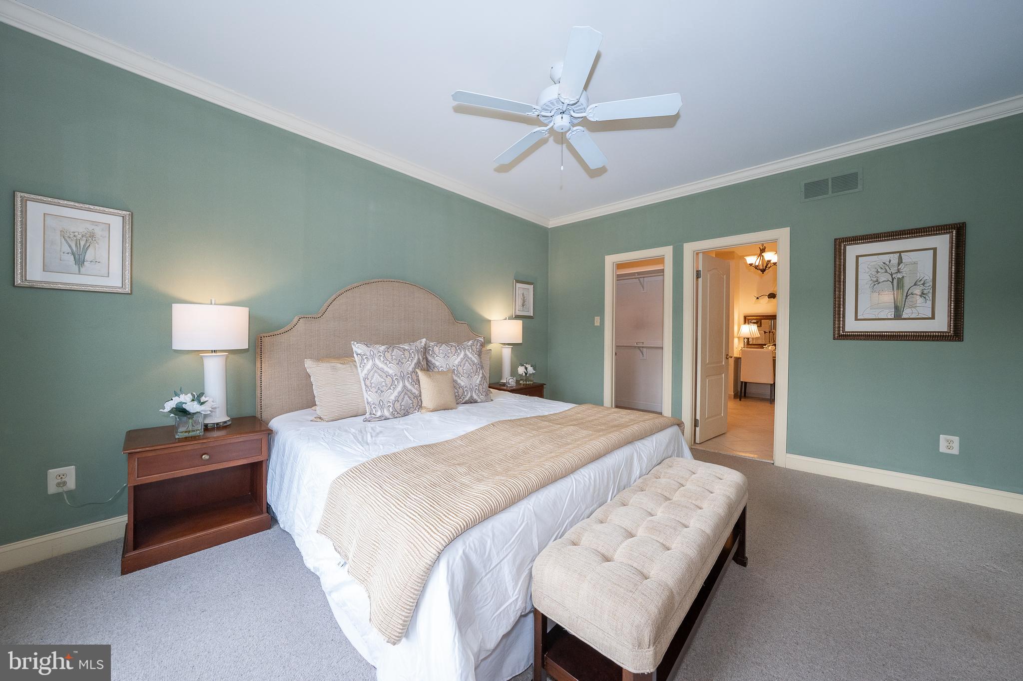 DAYLESFORD LAKE - Residential