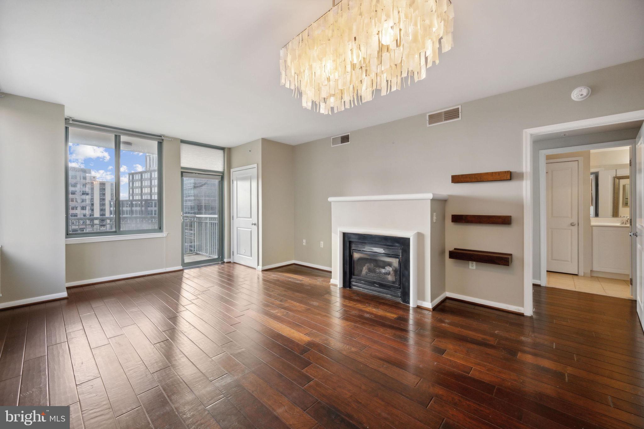 851 N GLEBE ROAD 604