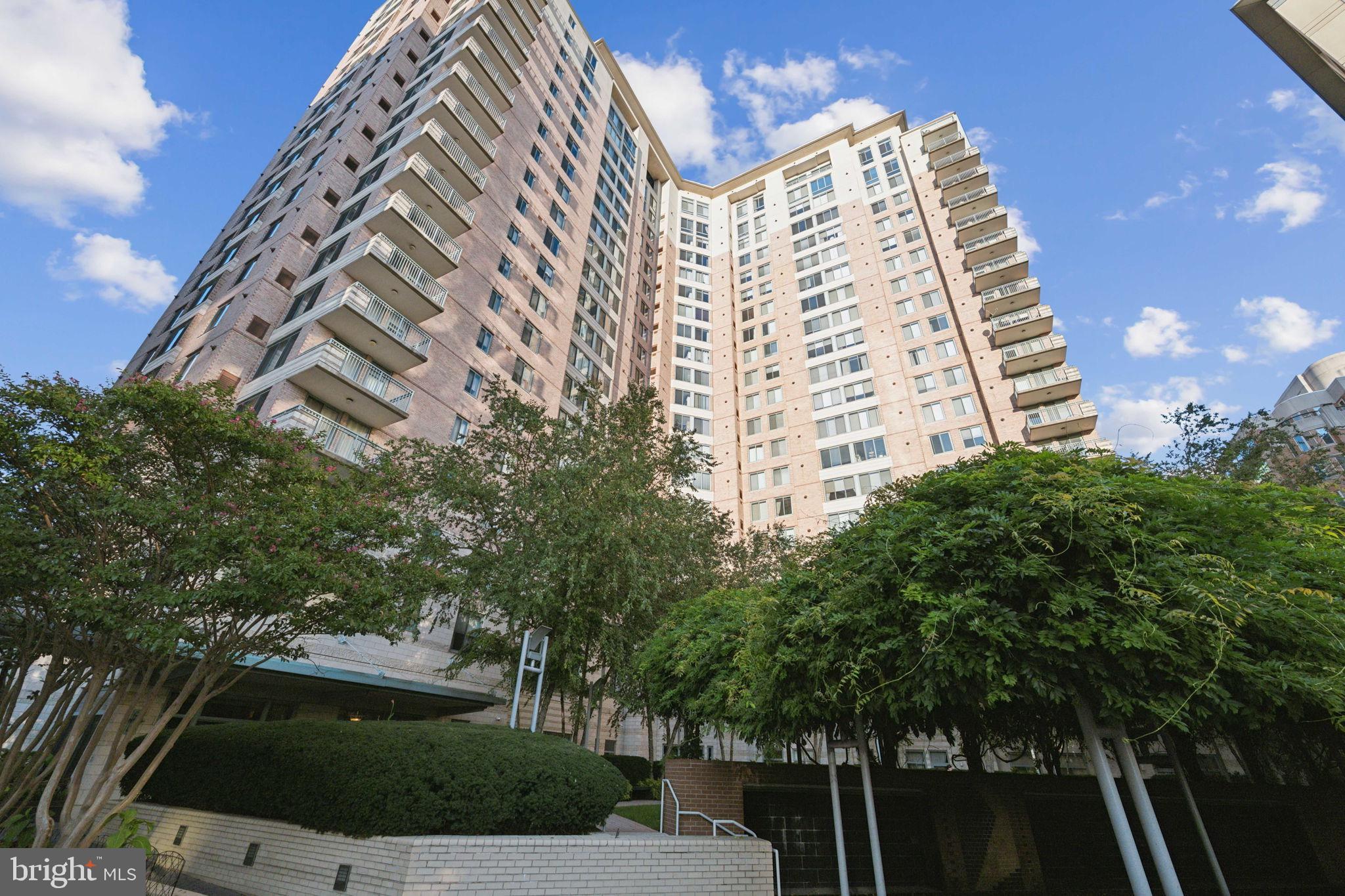851 N GLEBE ROAD 604