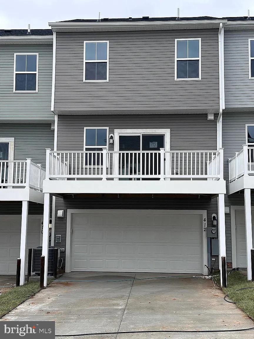 RED CLOVER MEADOWS - Residential Lease