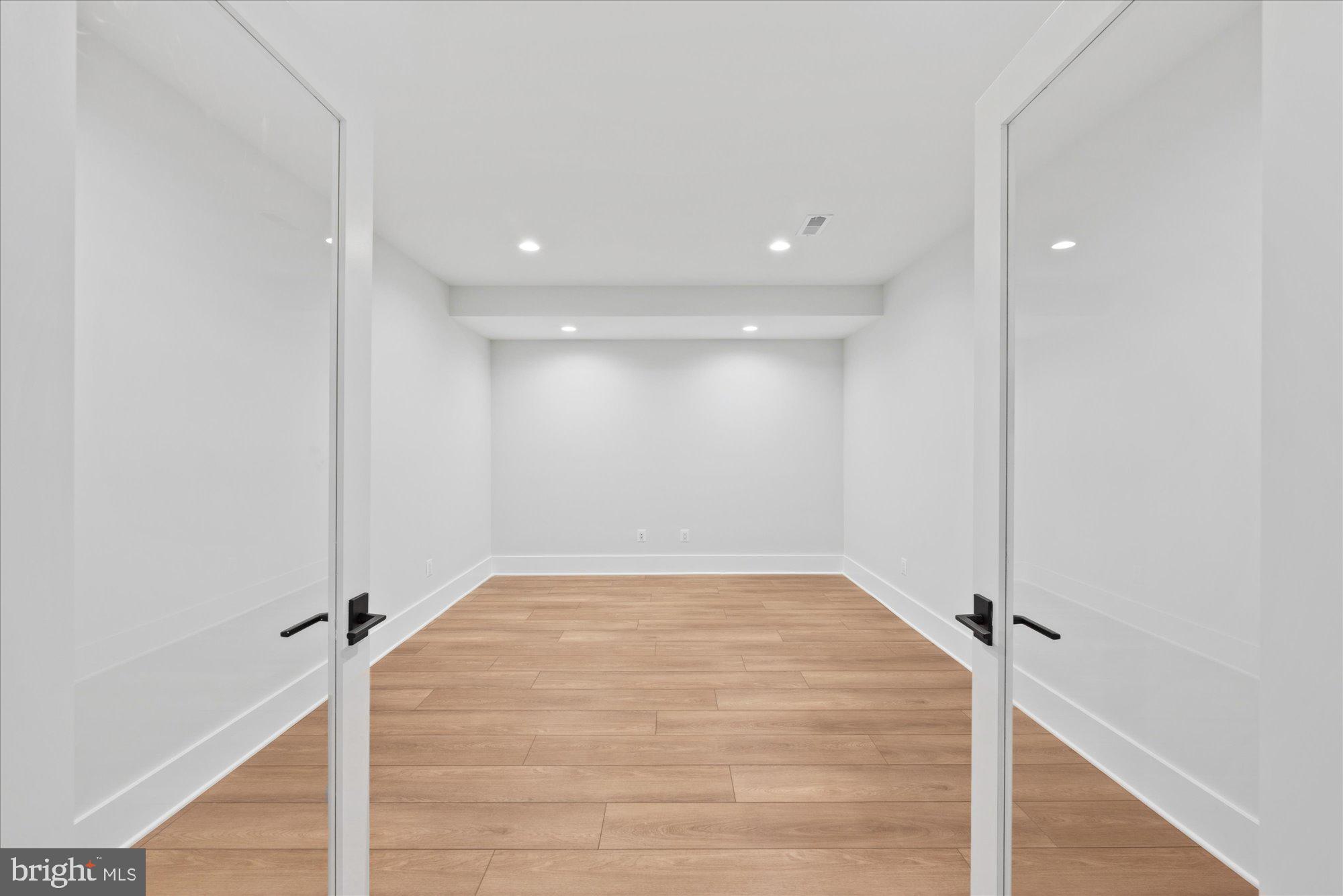 WESTMORELAND HEIGHTS - Residential