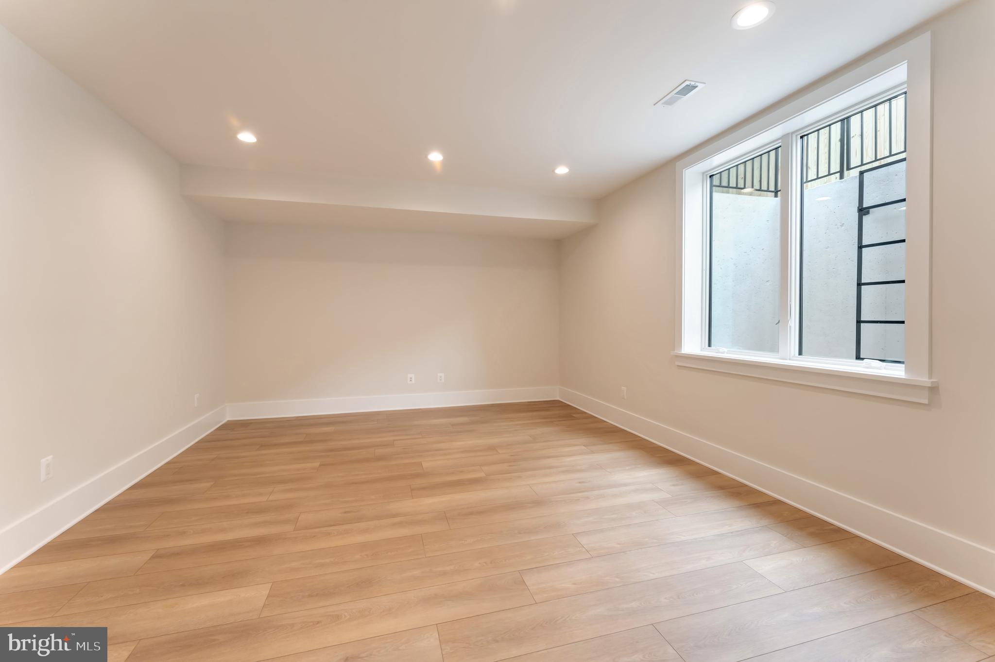 WESTMORELAND HEIGHTS - Residential