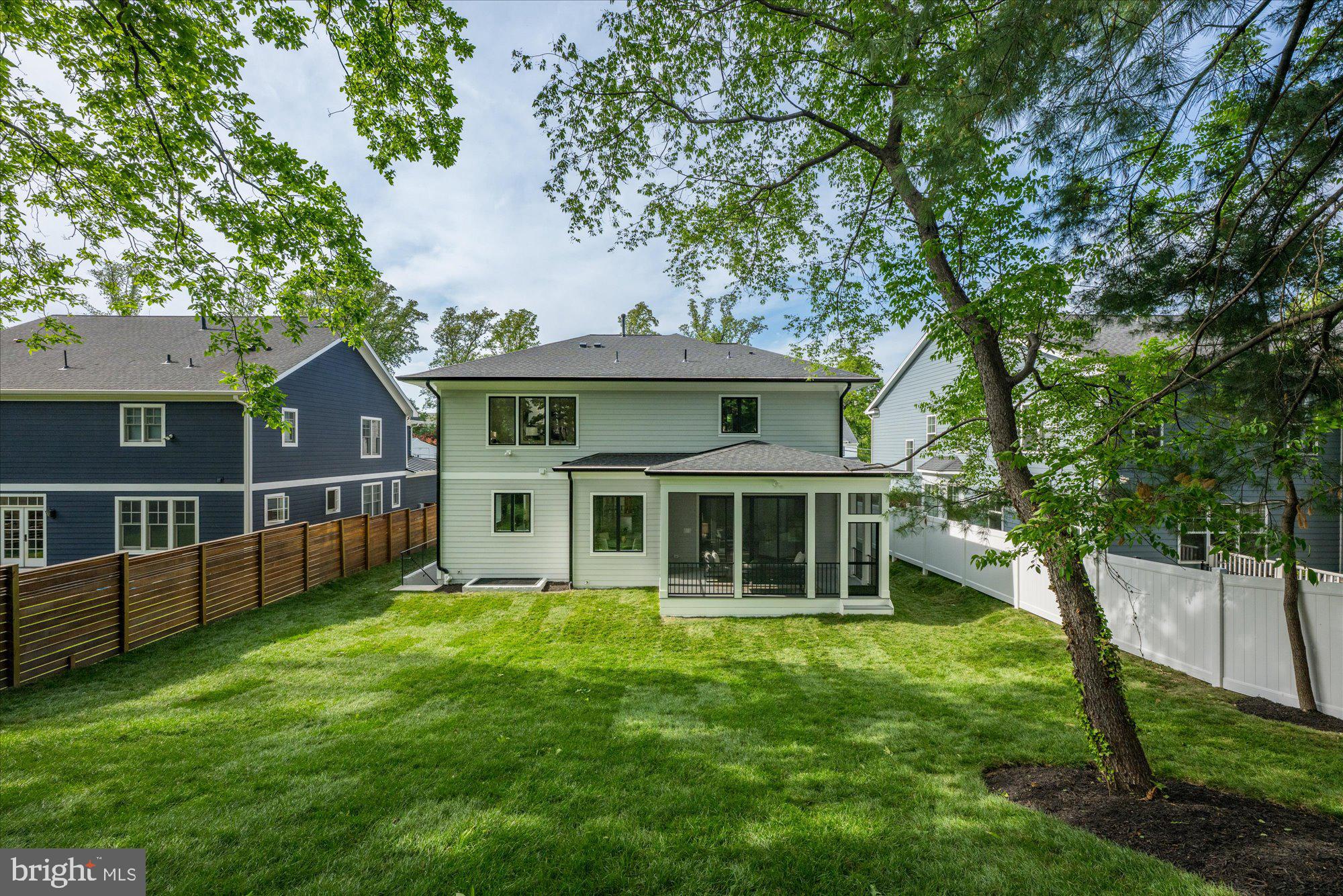 WESTMORELAND HEIGHTS - Residential