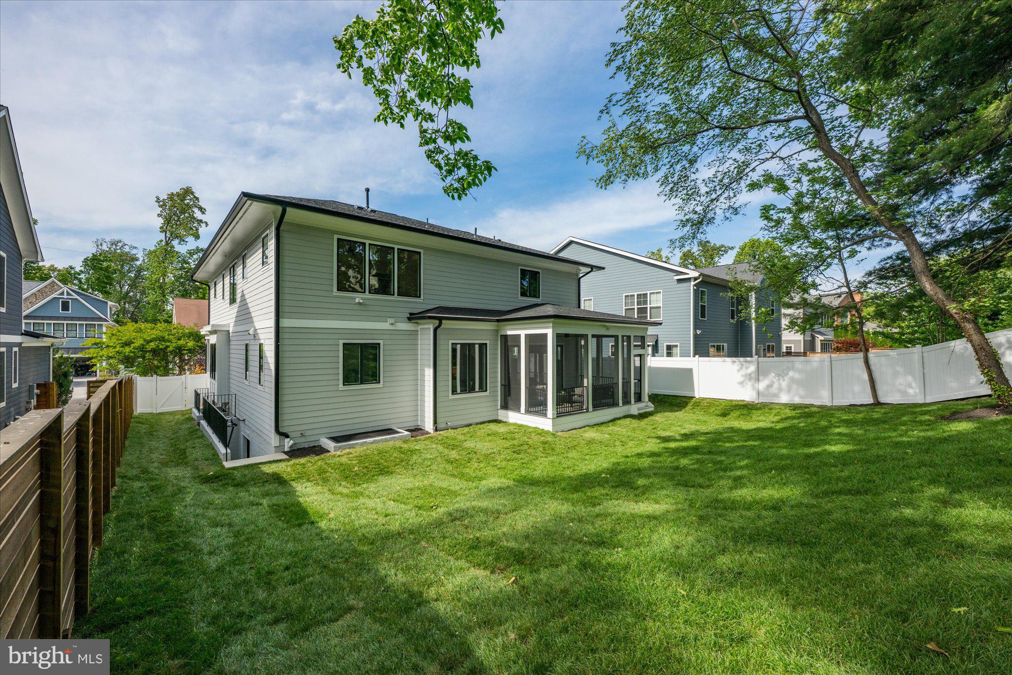 WESTMORELAND HEIGHTS - Residential