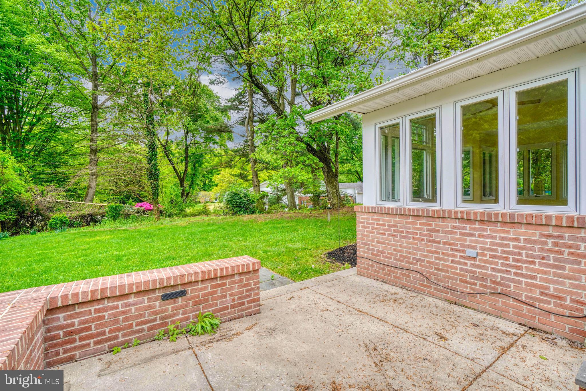 HAMPTON GARDENS - Residential