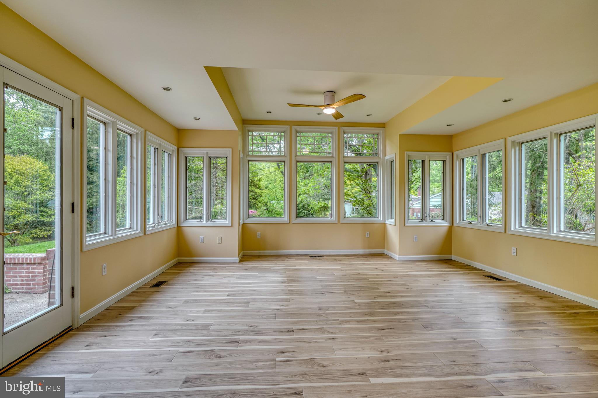 HAMPTON GARDENS - Residential