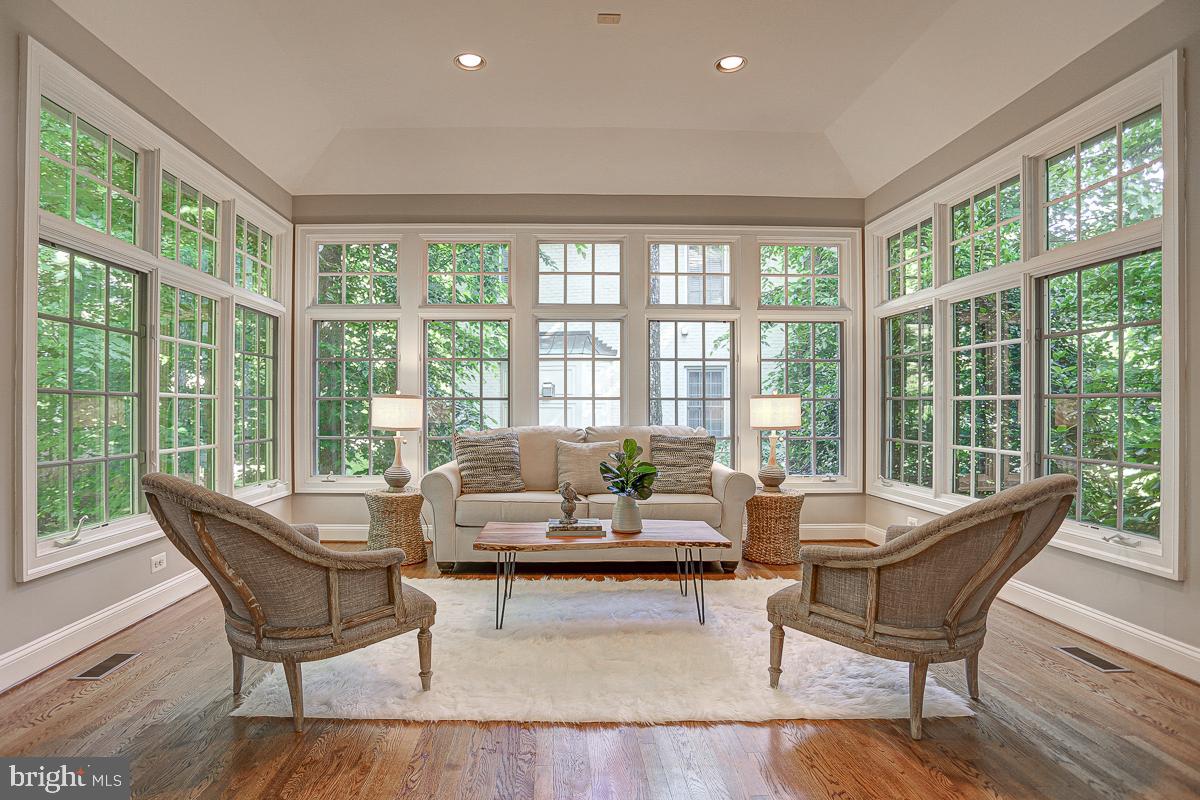 AVENEL - Residential