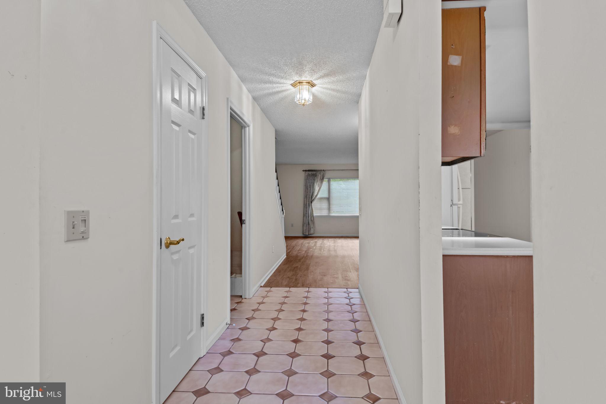 WESTON VILLAGE - Residential