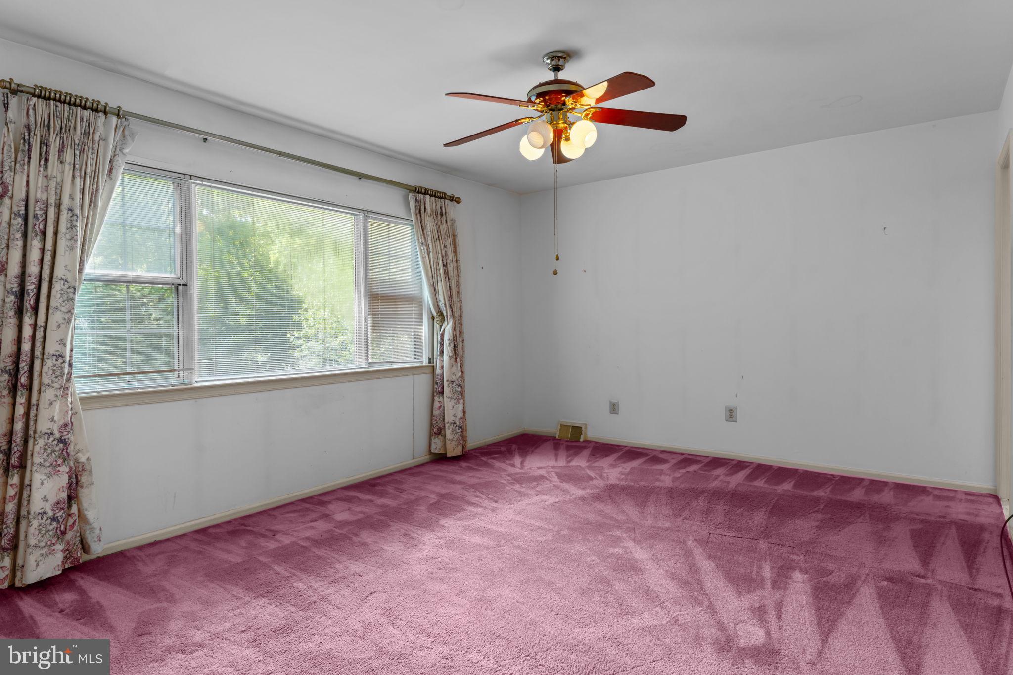 WESTON VILLAGE - Residential