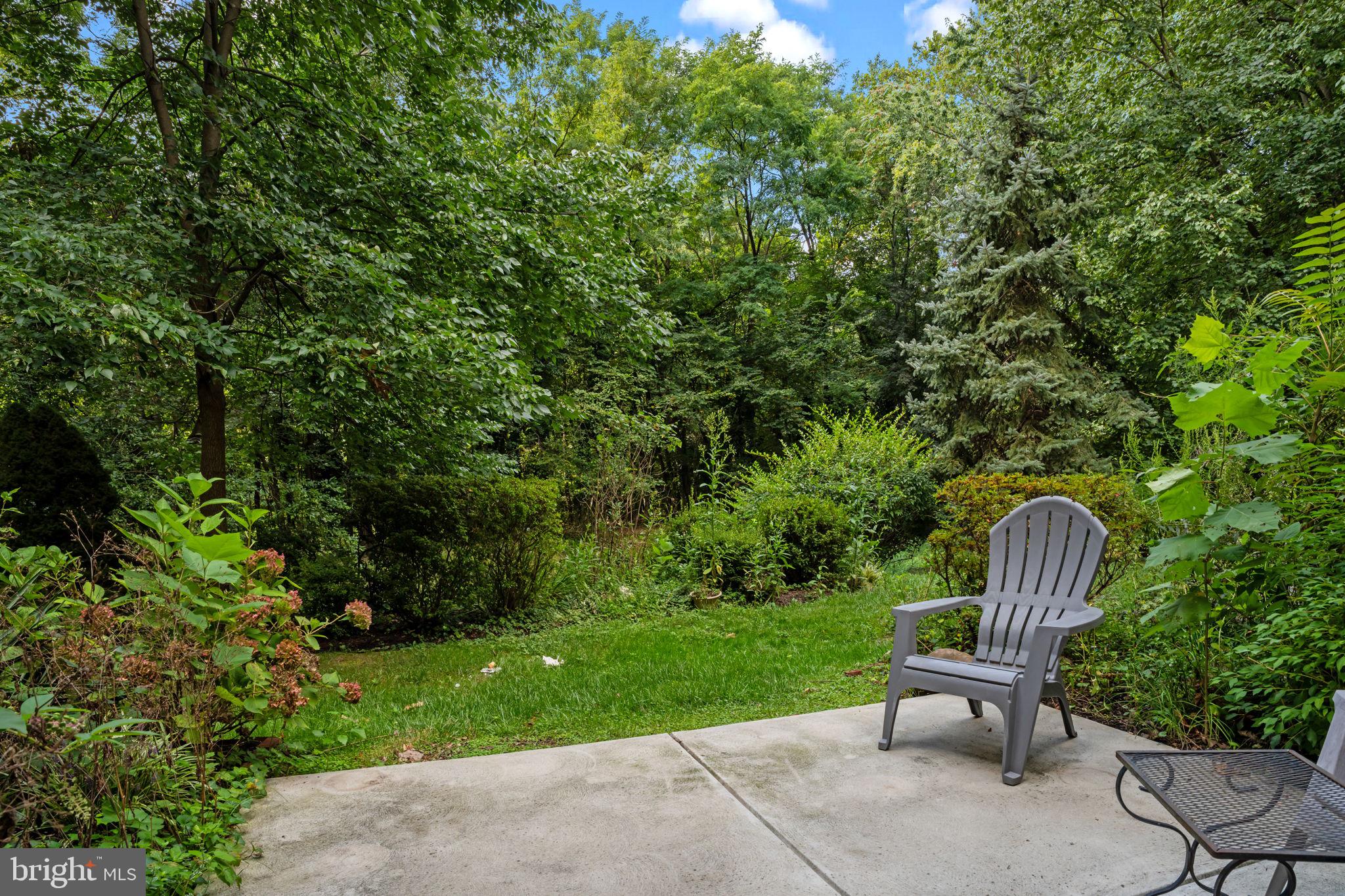 WESTON VILLAGE - Residential