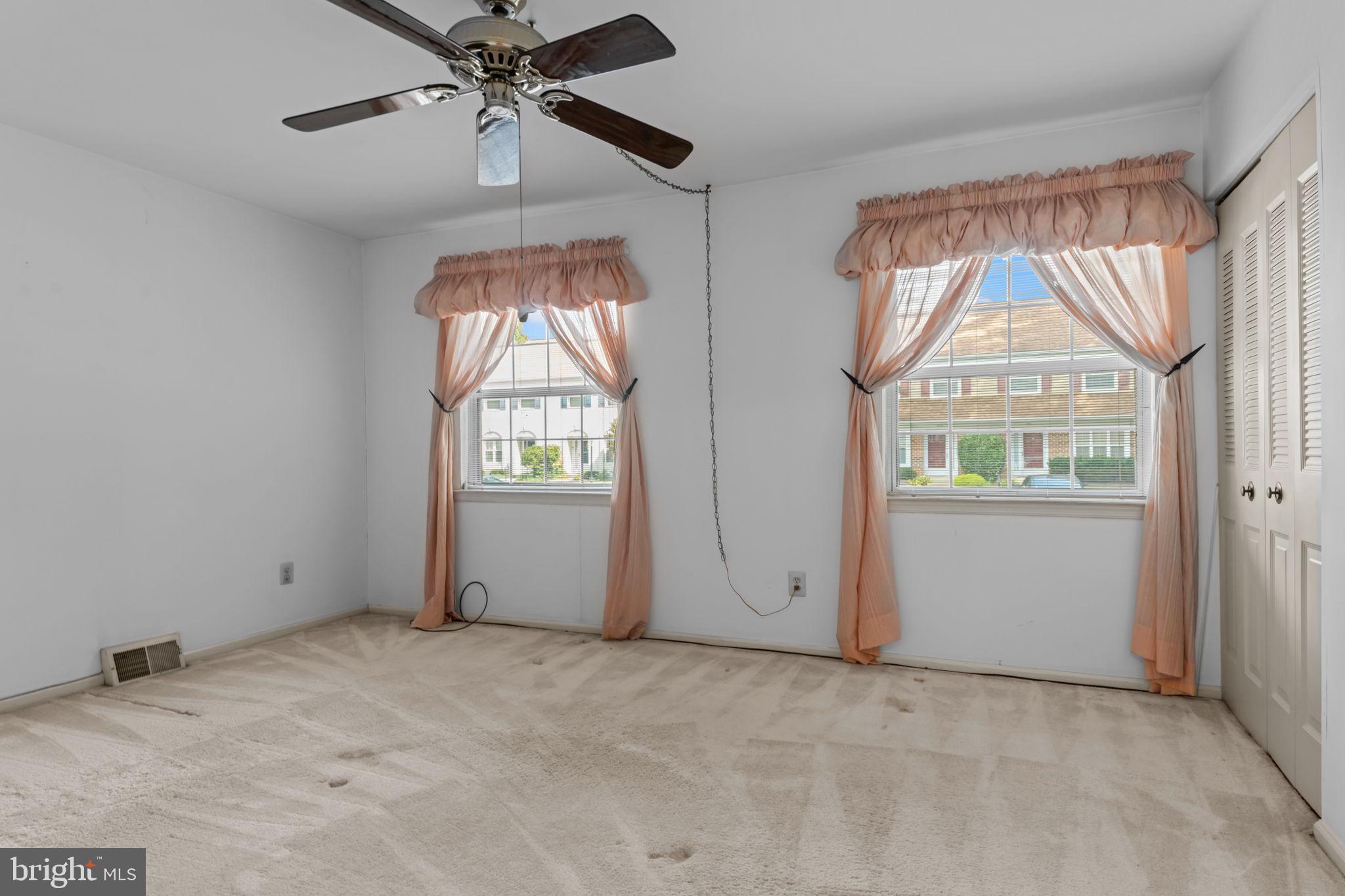 WESTON VILLAGE - Residential