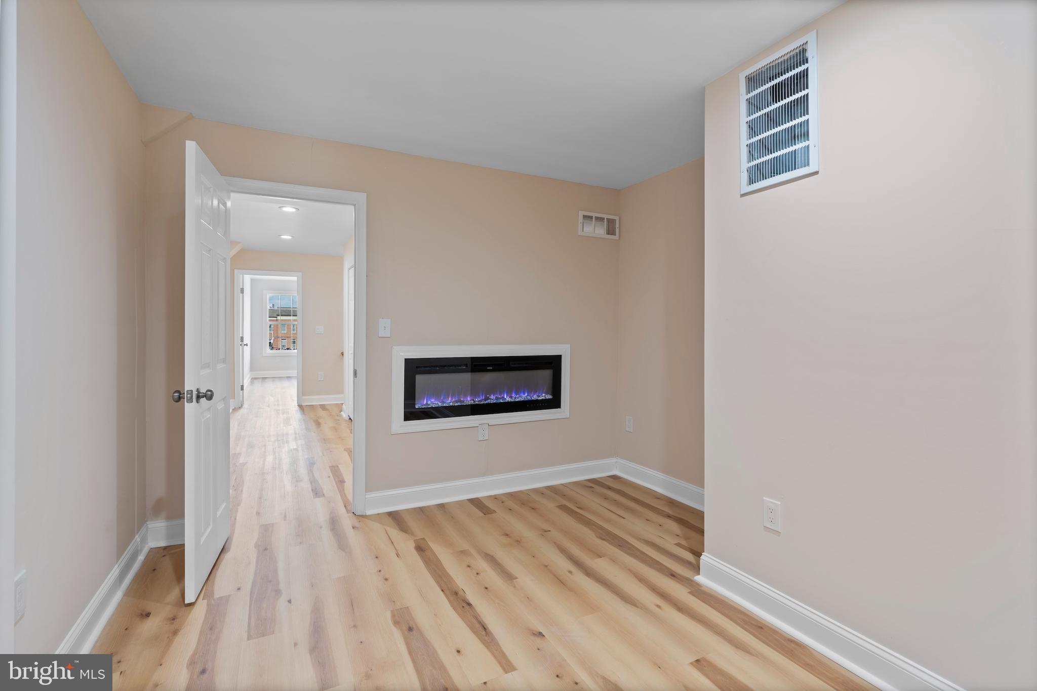 LITTLE ITALY - Residential