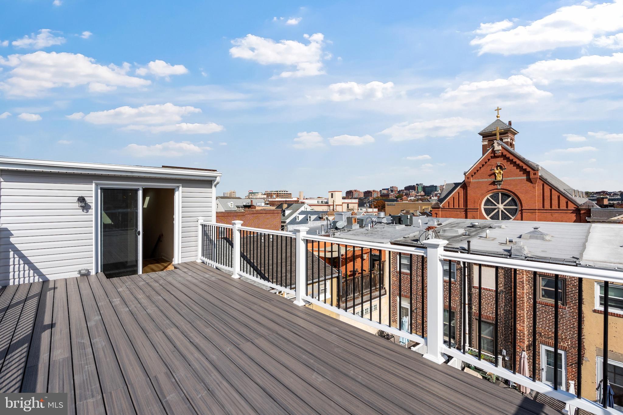 LITTLE ITALY - Residential