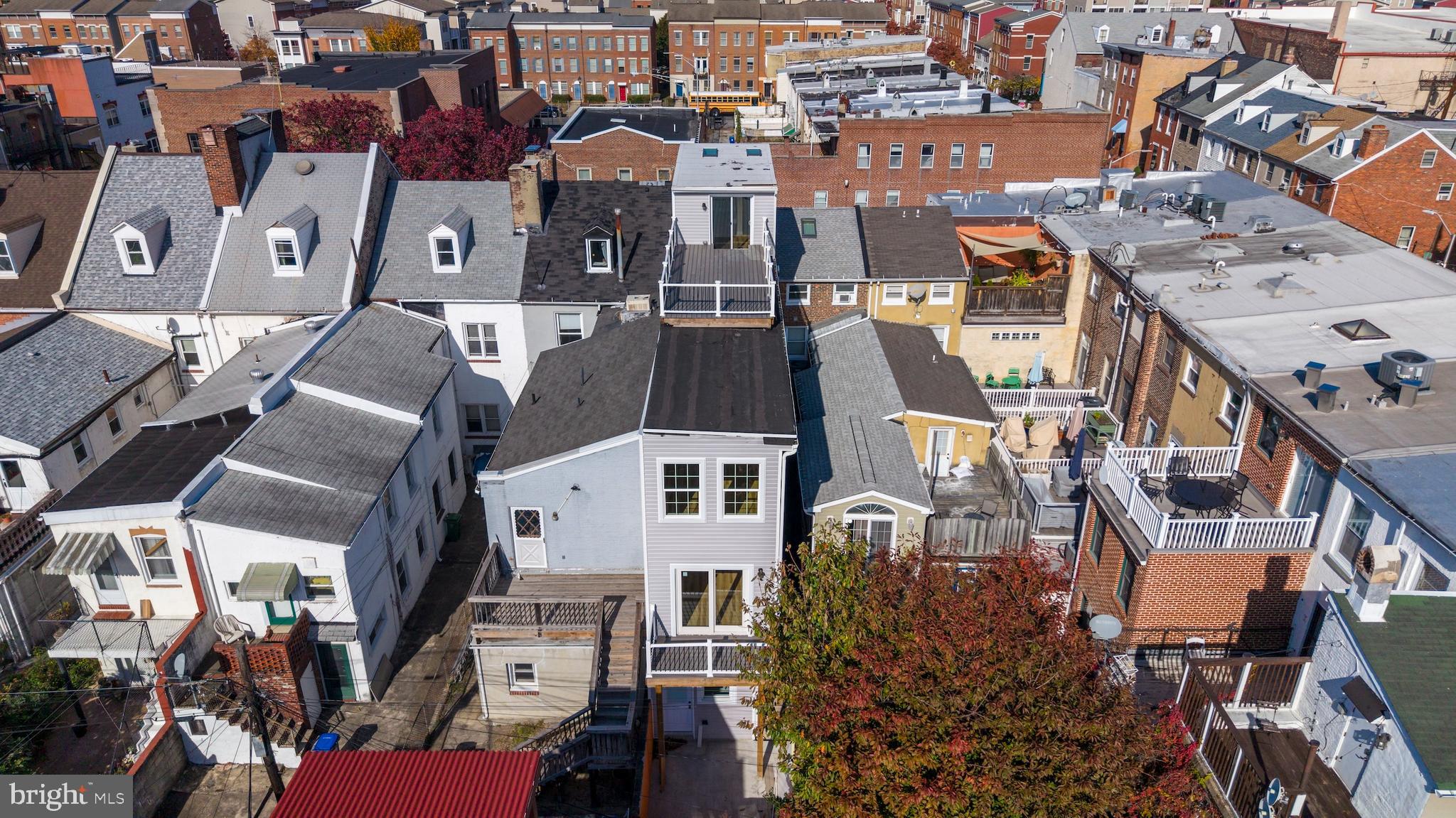 LITTLE ITALY - Residential