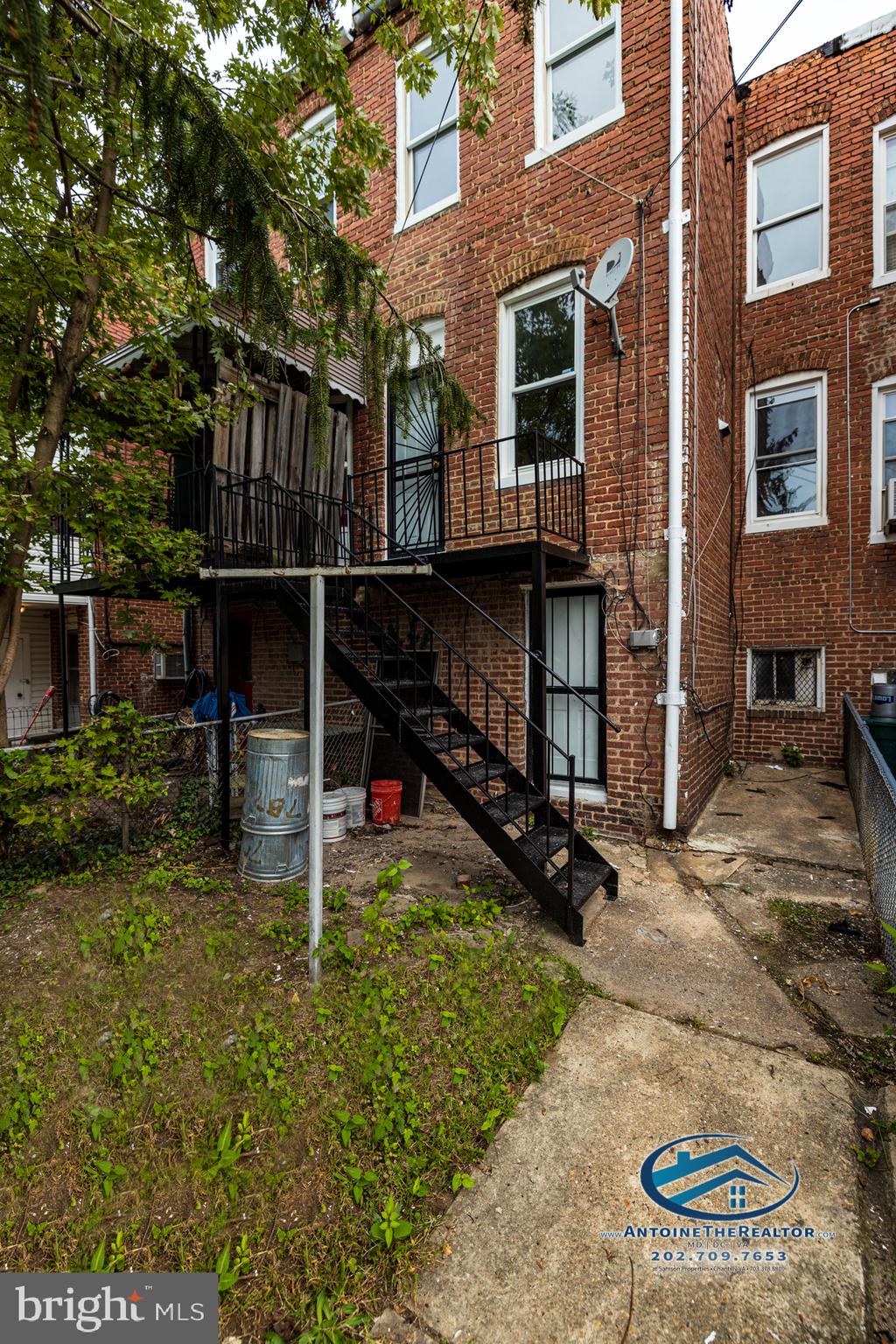 WAVERLY - Residential