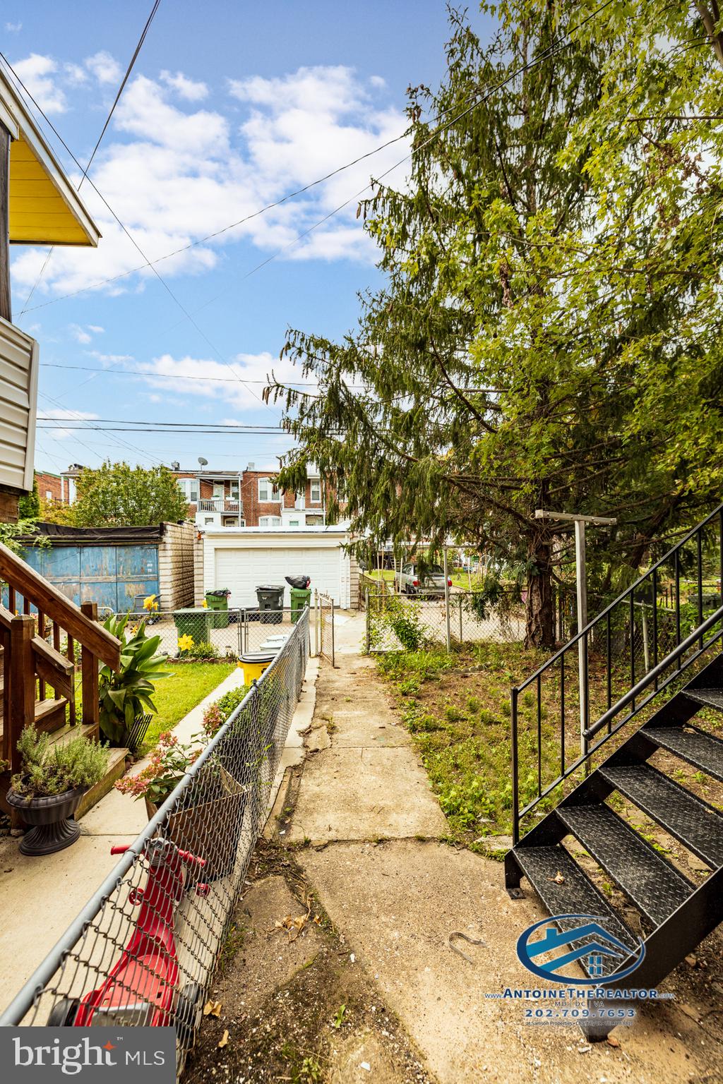 WAVERLY - Residential