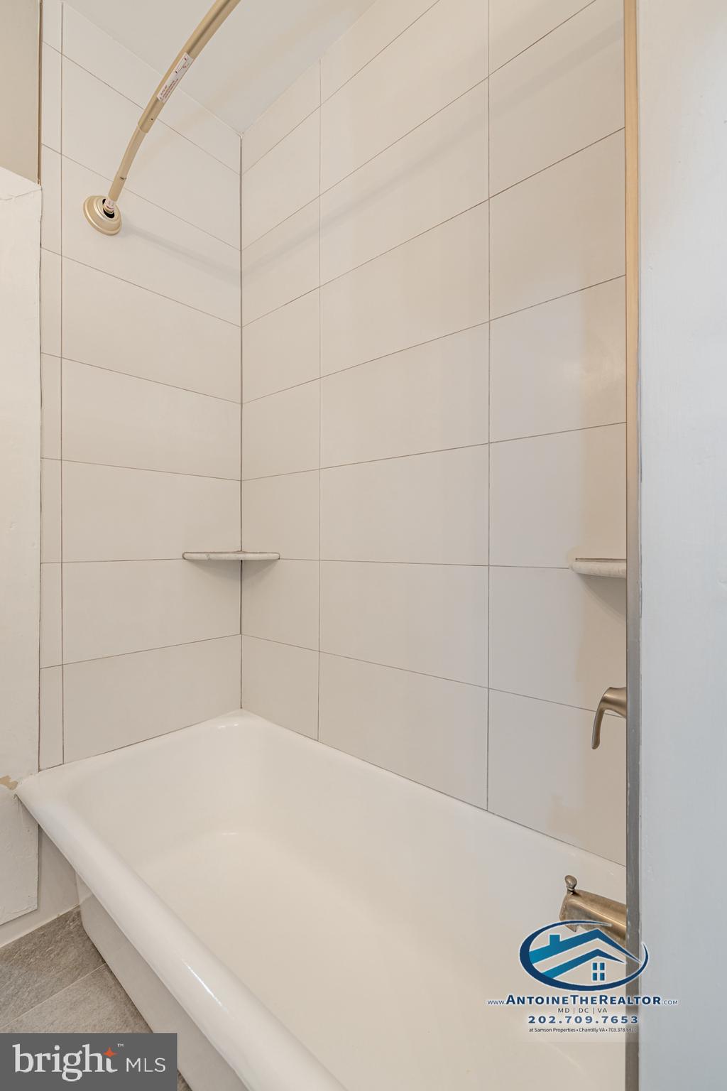 WAVERLY - Residential