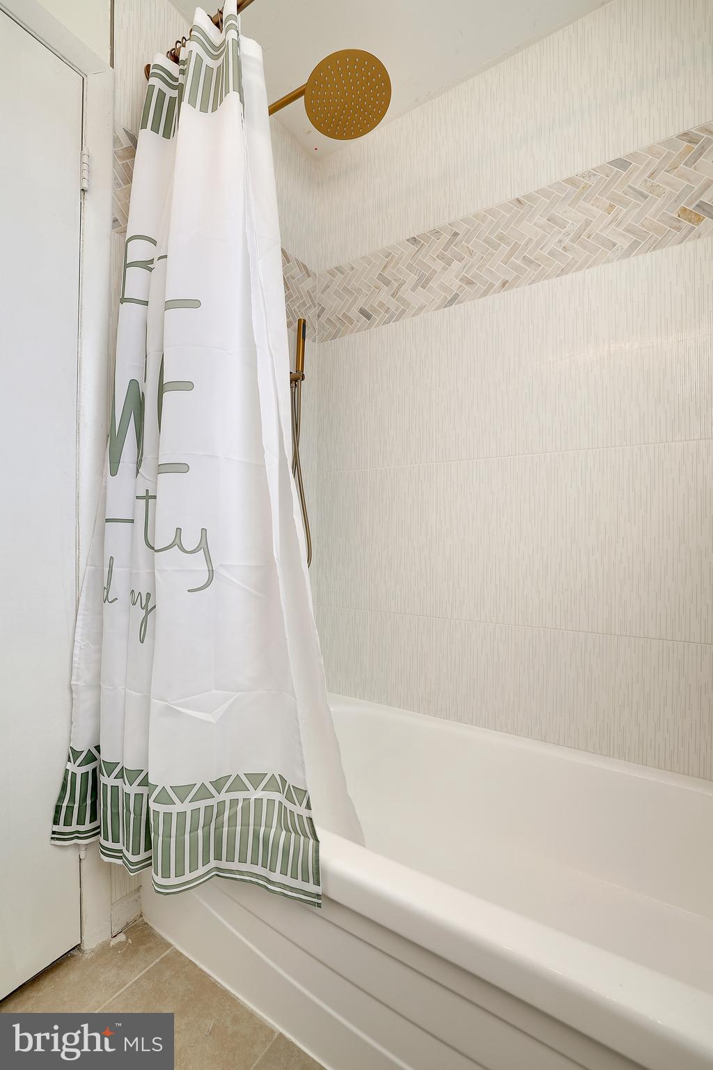 CARRINGTON - Residential