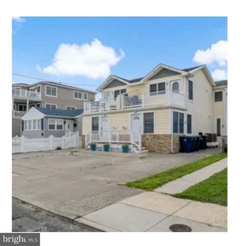 Townhouse For Sale - 207 7th Street #A<br/> BRIGANTINE, NJ 08203