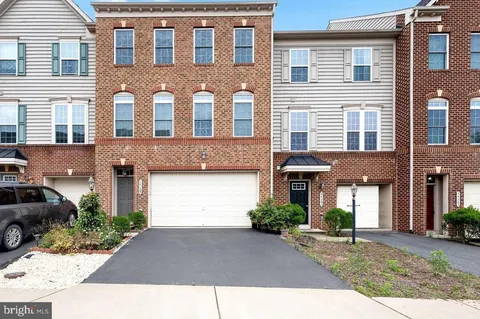 44369 Foxthom Terrace, Ashburn, VA MLS: VALO2115252