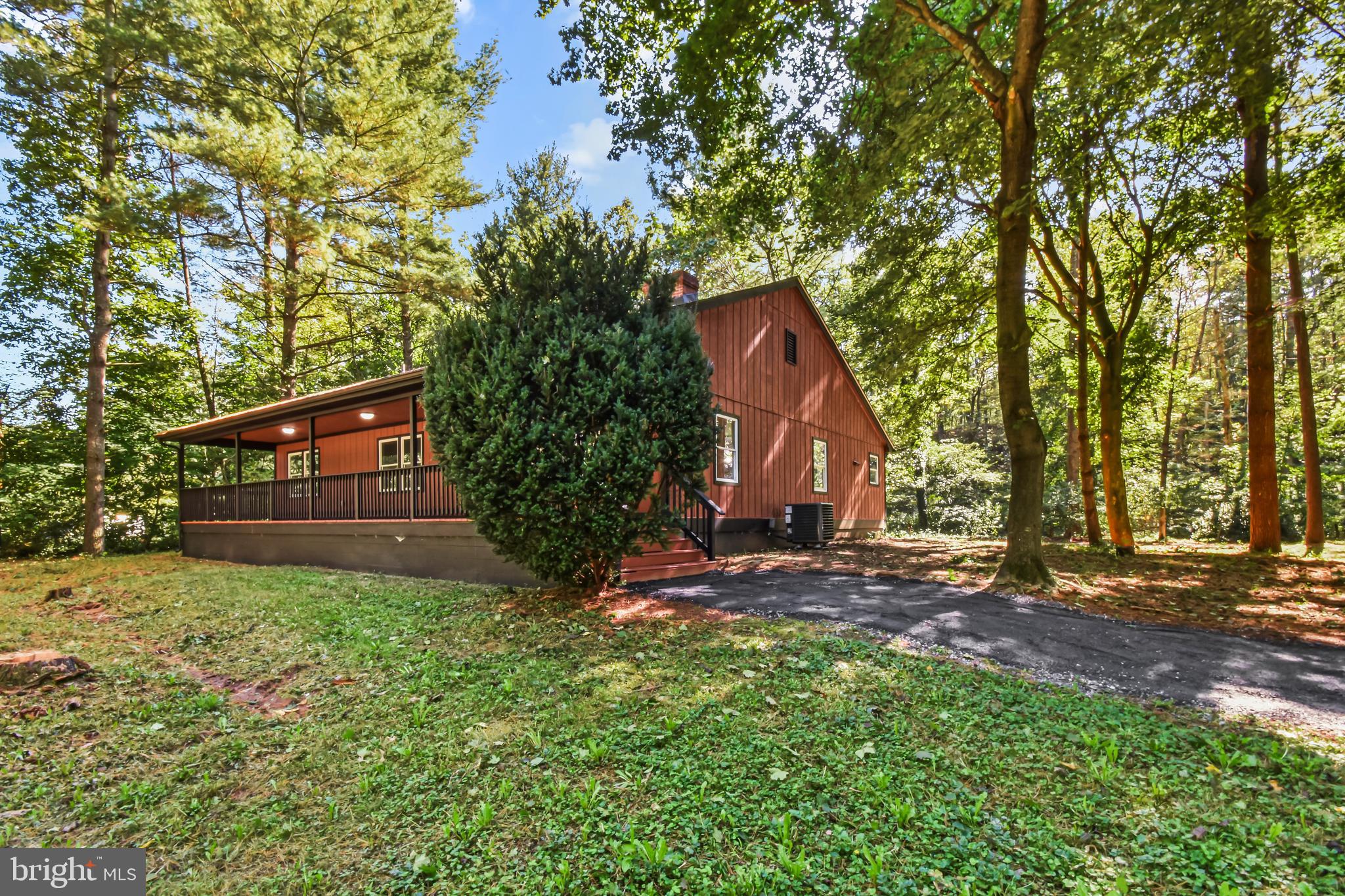 1526 HANKEY MOUNTAIN HIGHWAY