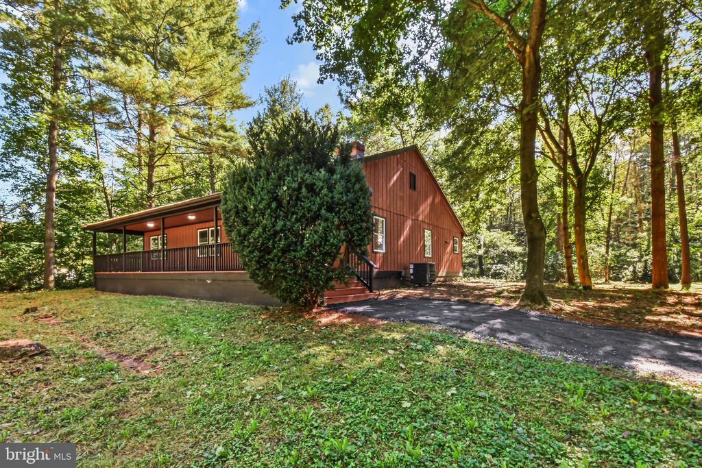 Photo of 1526 Hankey Mountain Highway, CHURCHVILLE, VA 24421 (MLS # VAAG2002680)