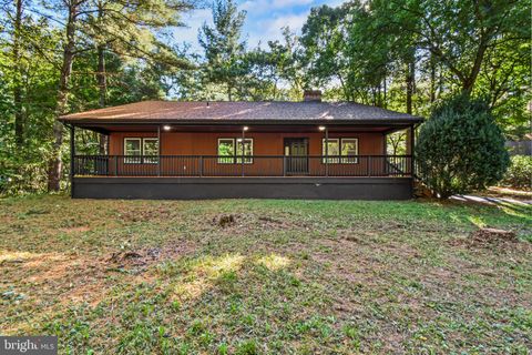 1526 HANKEY MOUNTAIN HIGHWAY CHURCHVILLE VA 24421