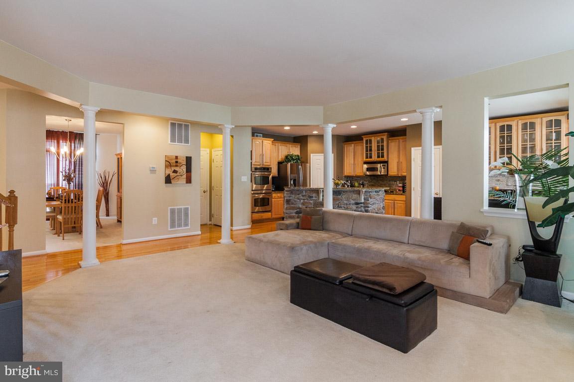 CHARLES CROSSING - Residential